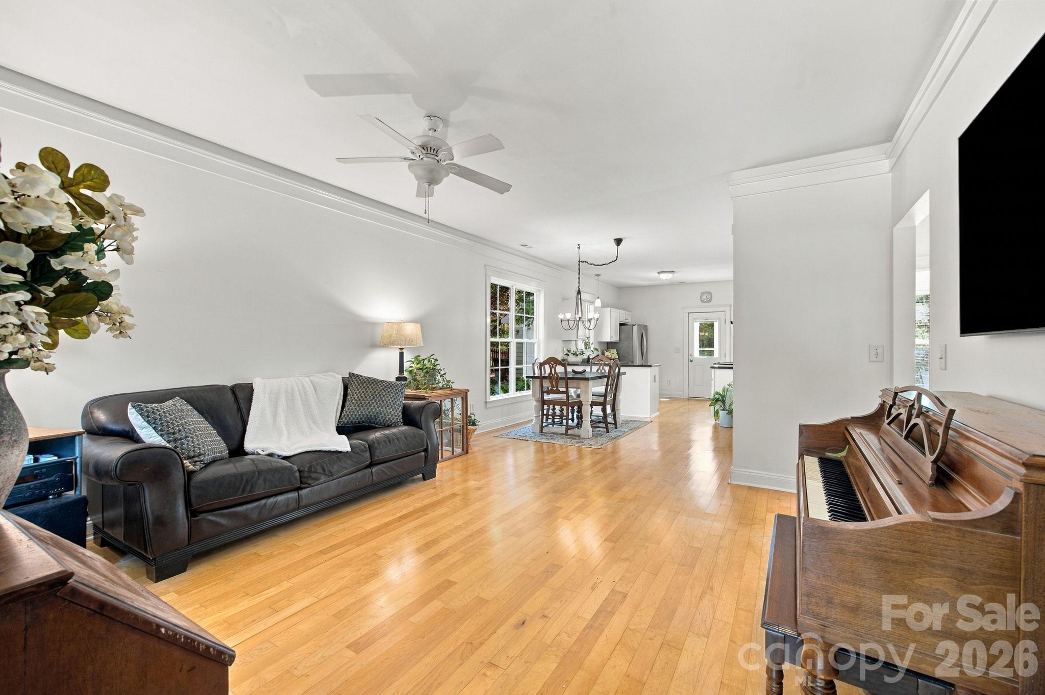 8214 Ballymore Court Property Photo 4