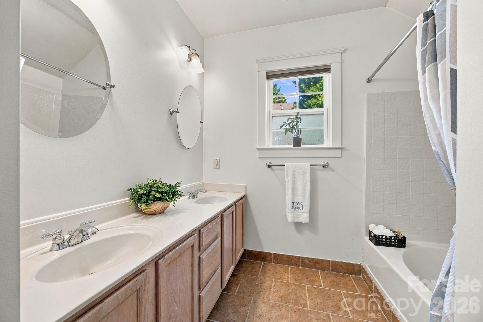 8214 Ballymore Court Property Photo 16