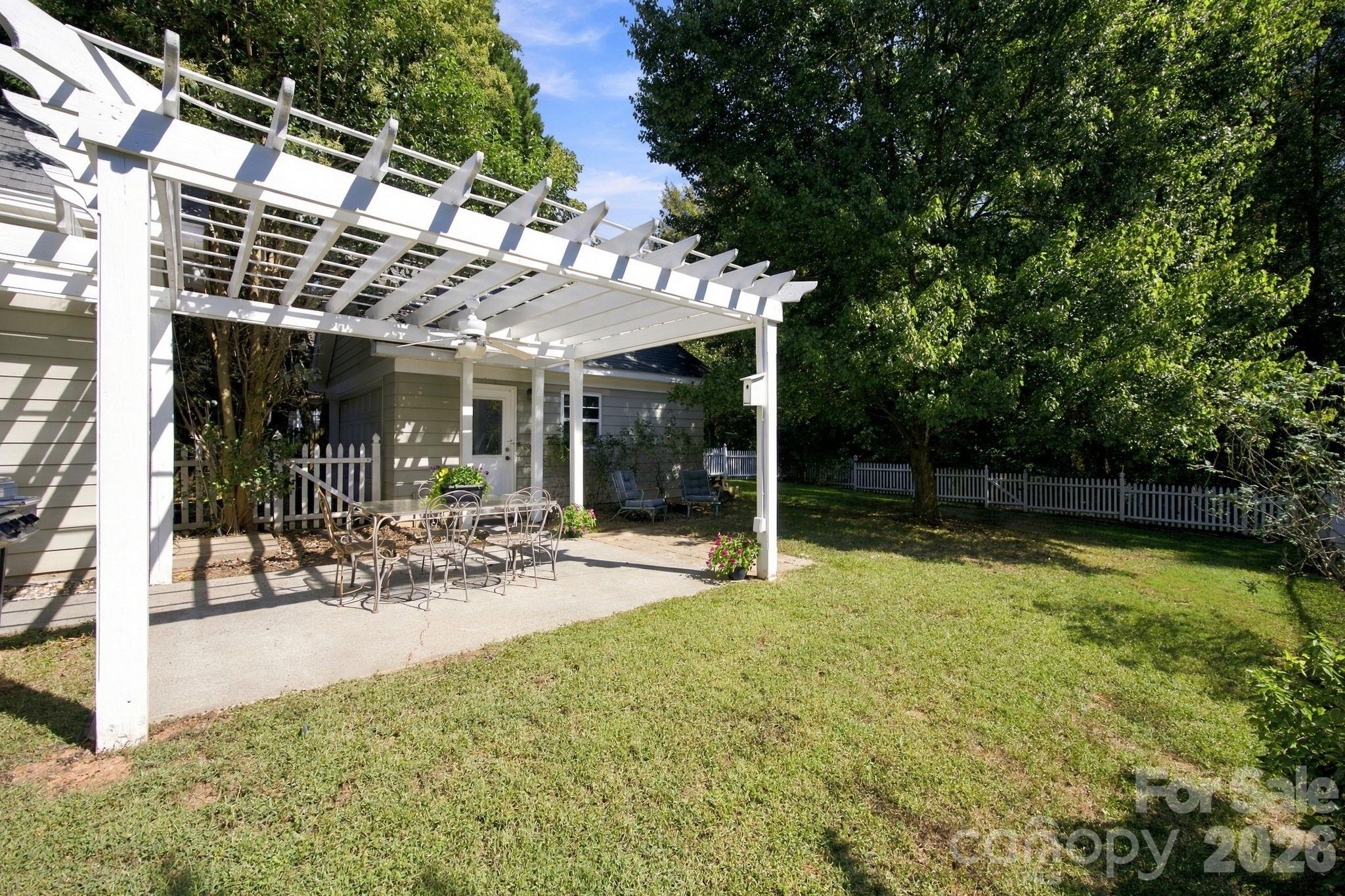 8214 Ballymore Court Property Photo 19