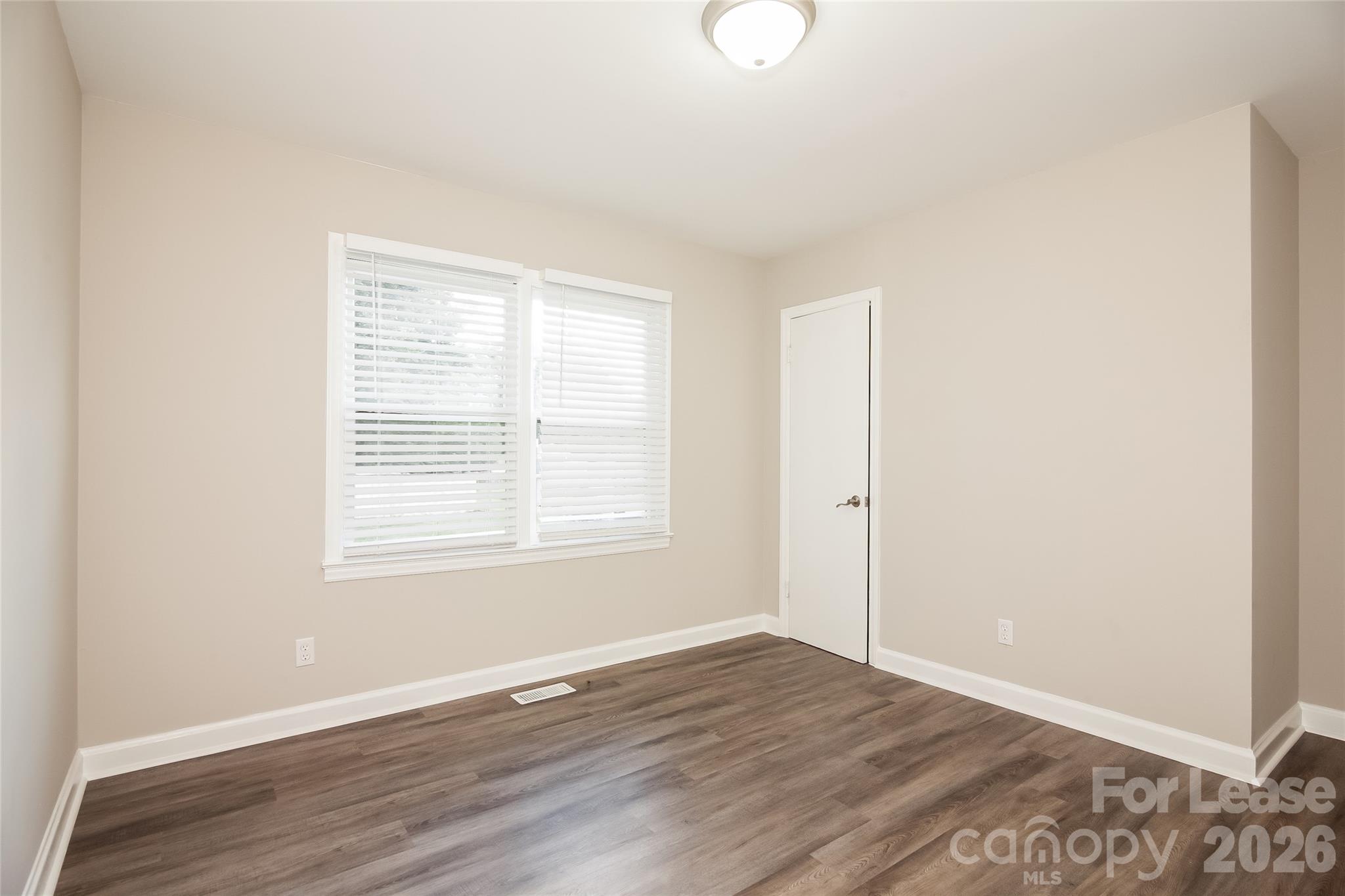 1606 Belmar Drive Property Photo 9
