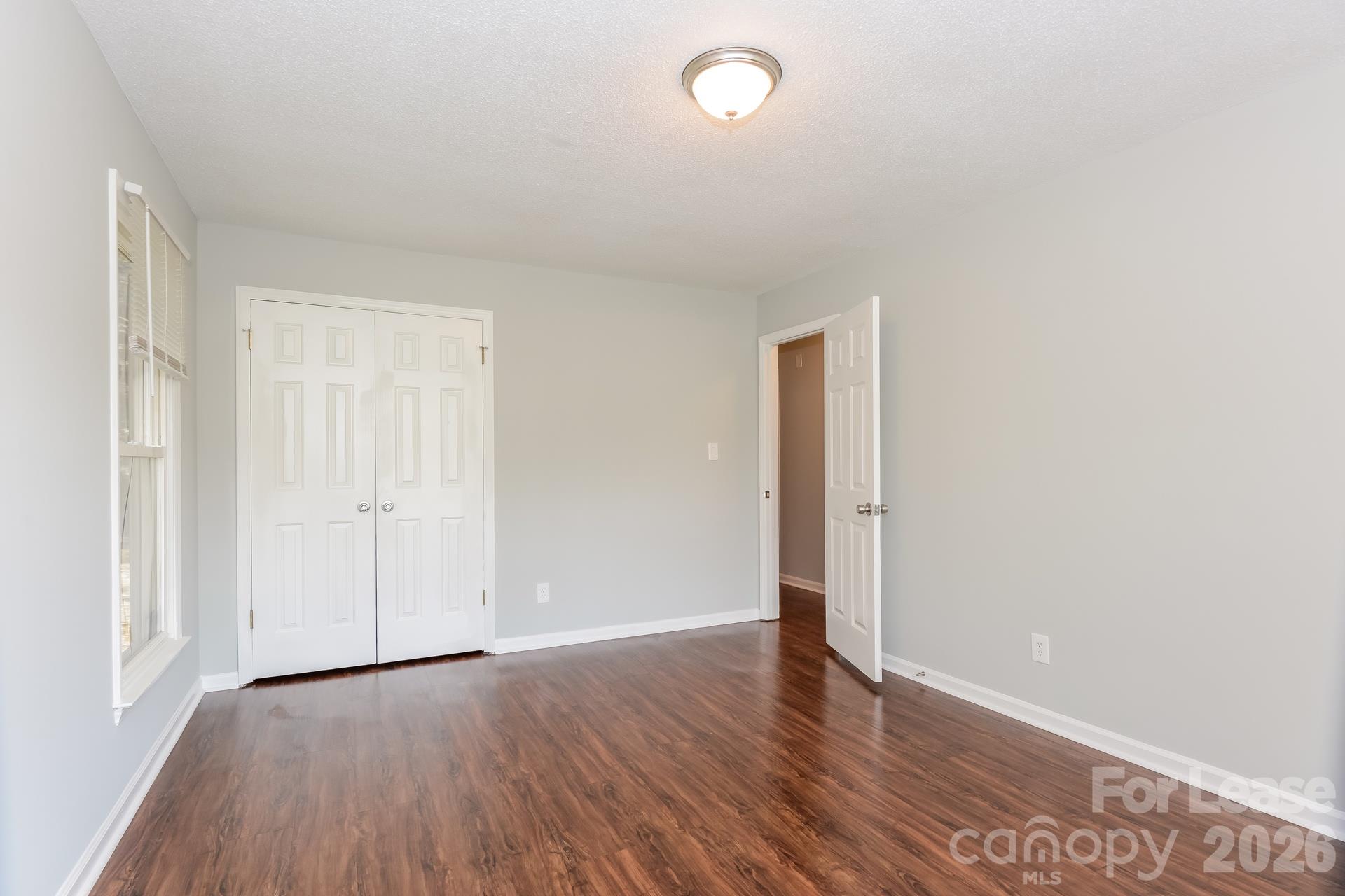 112 Pineview Court Property Photo 6