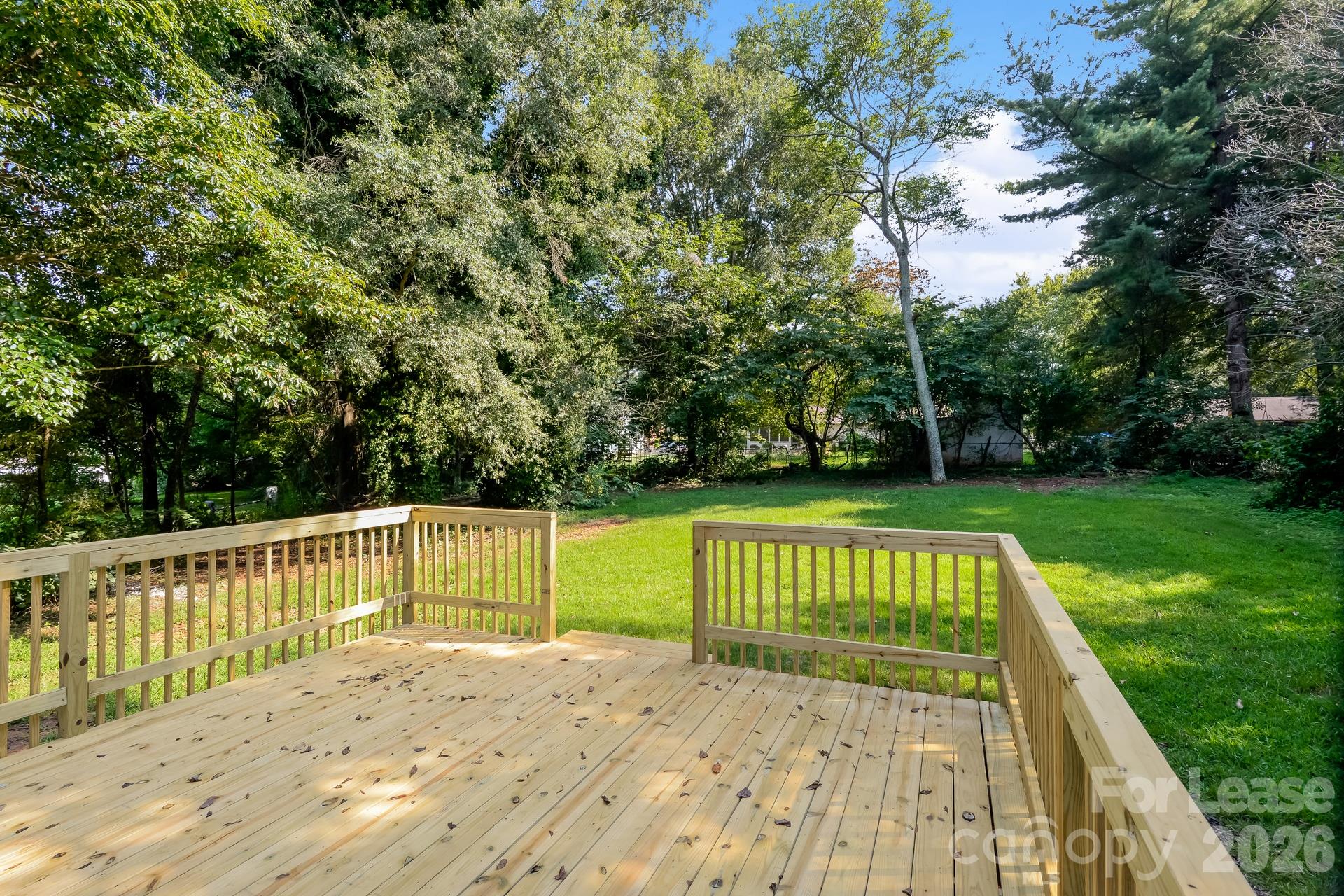 112 Pineview Court Property Photo 7