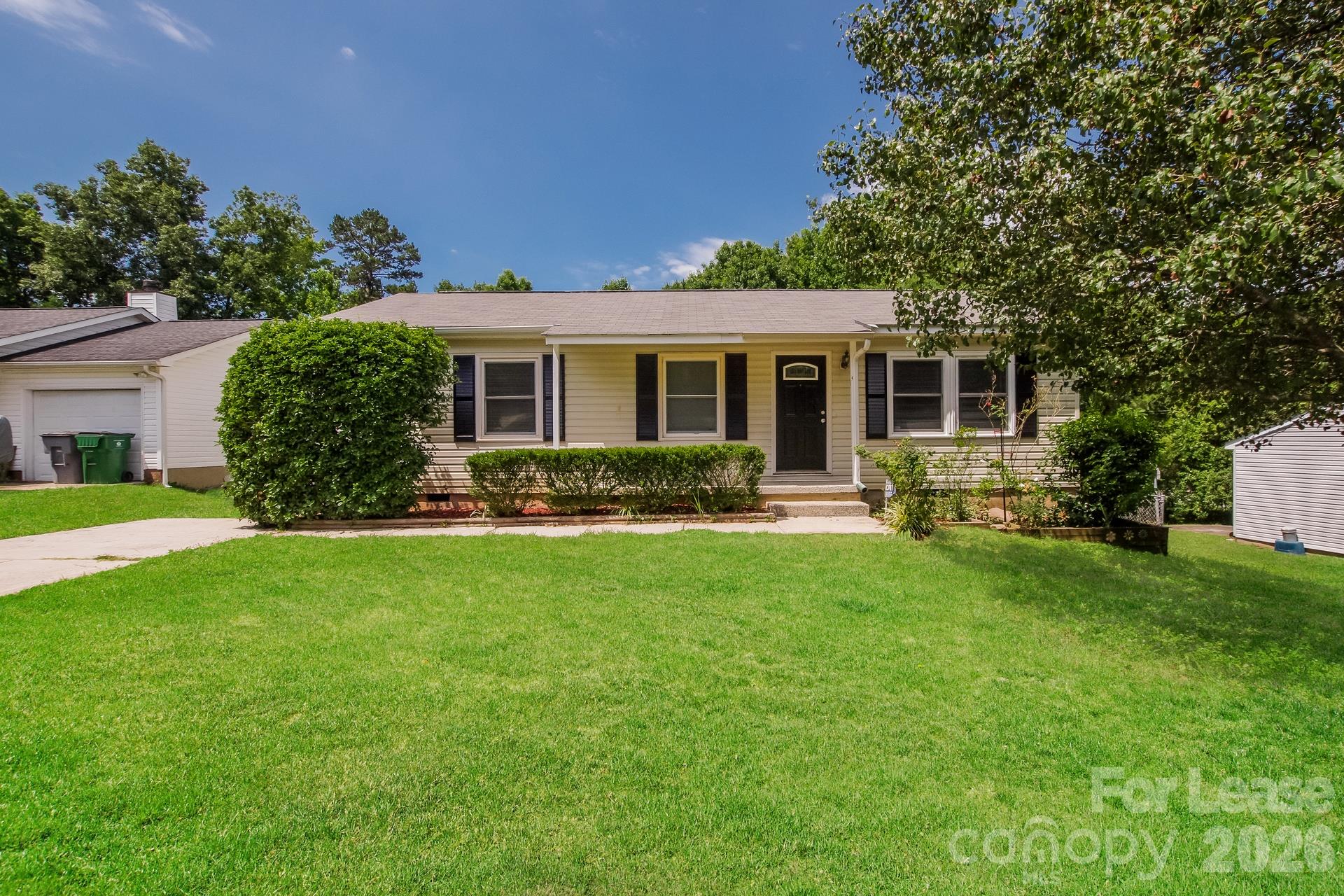 7610 Denon Hills Drive Property Photo 1