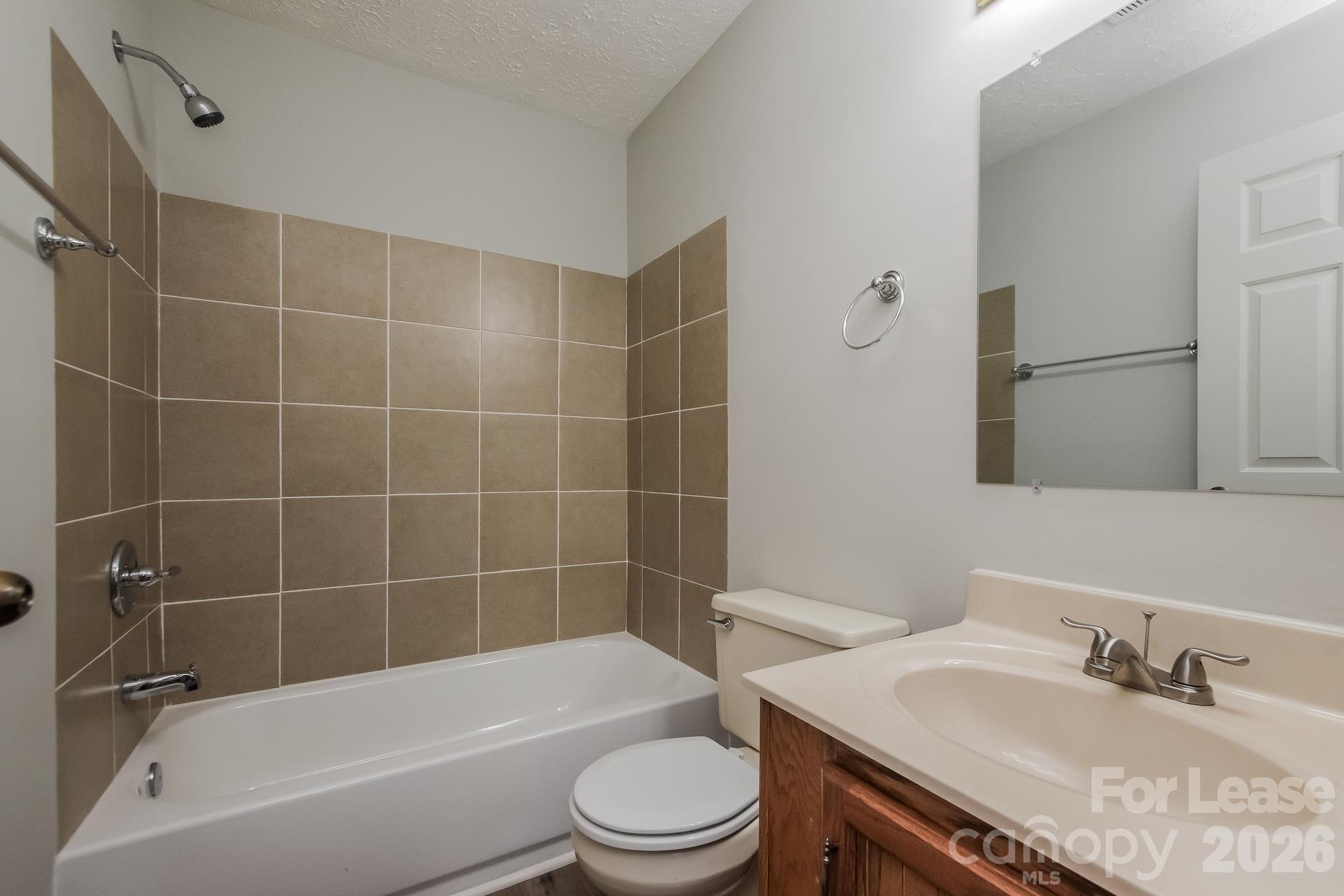 7610 Denon Hills Drive Property Photo 3
