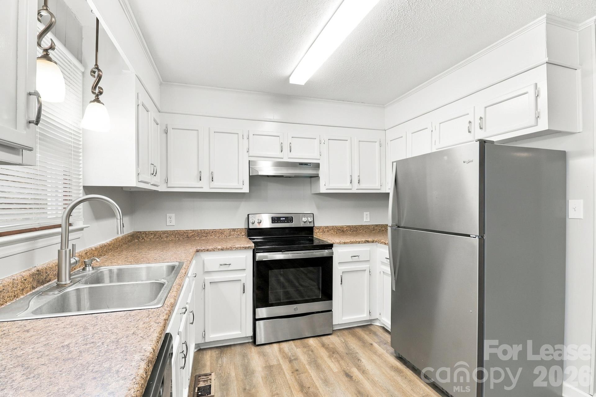 4317 Freeport Drive Property Photo 2