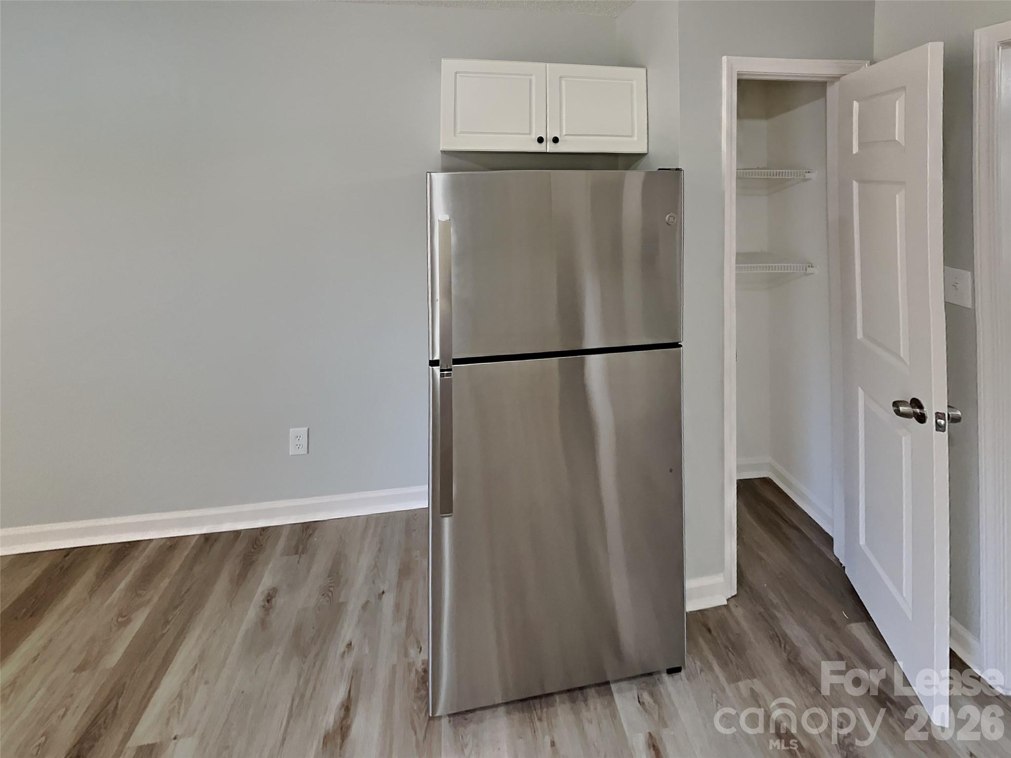 5419 Howard Street Property Photo 4