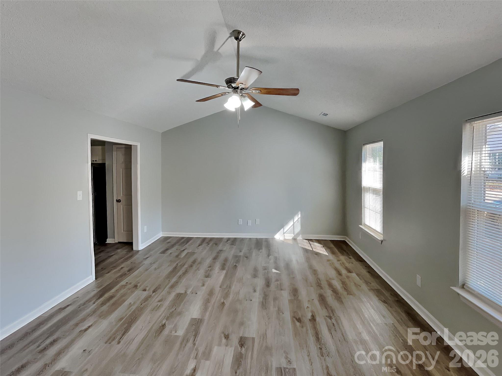 5419 Howard Street Property Photo 8