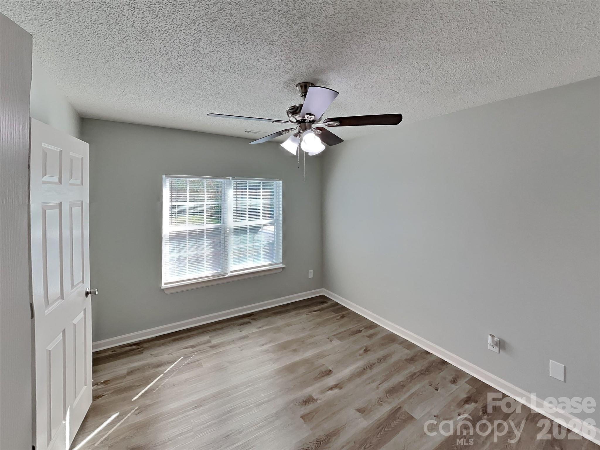 5419 Howard Street Property Photo 9