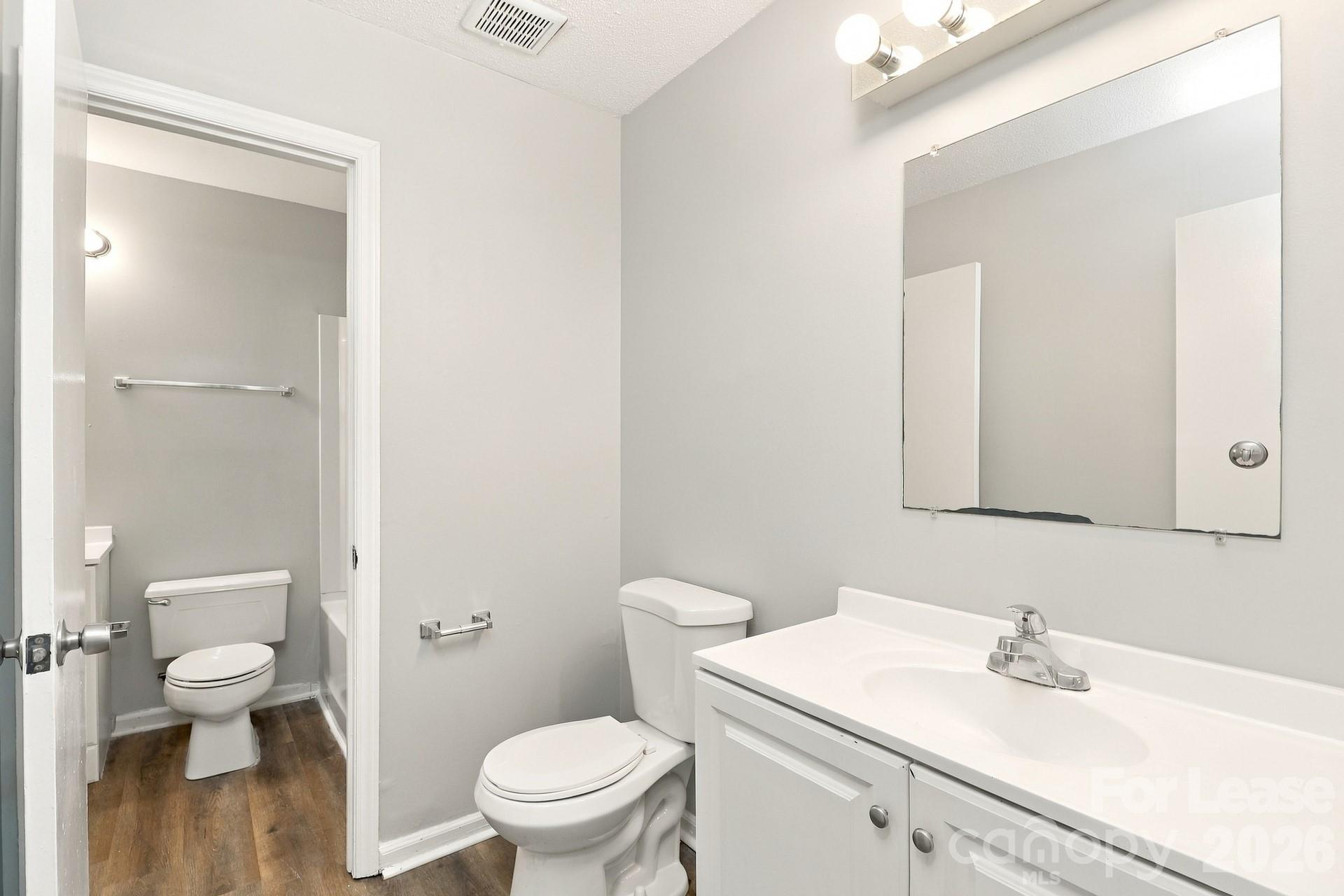 5424 Two Moons Drive Property Photo 8