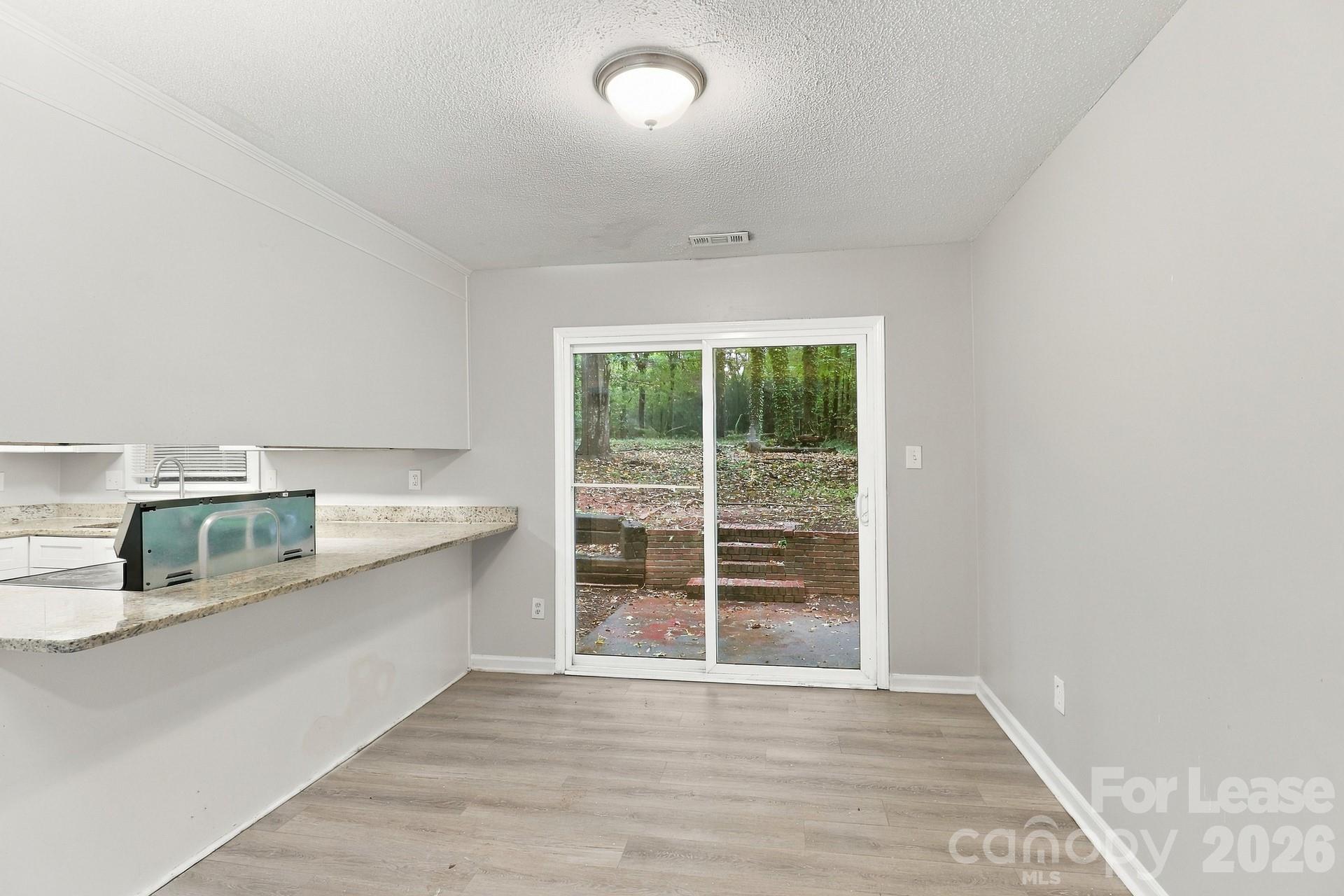 5424 Two Moons Drive Property Photo 12