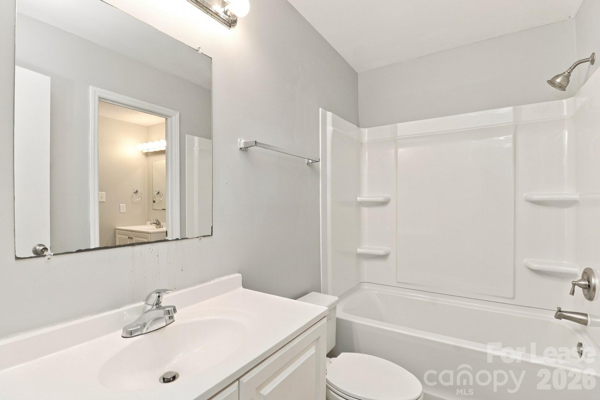 5424 Two Moons Drive Property Photo 13