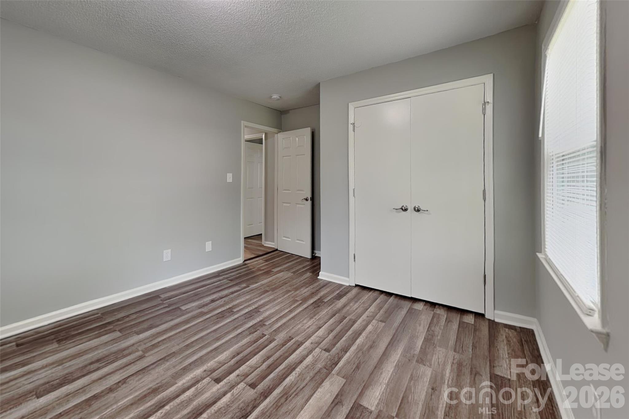 547 Whitethorn Drive Property Photo 5