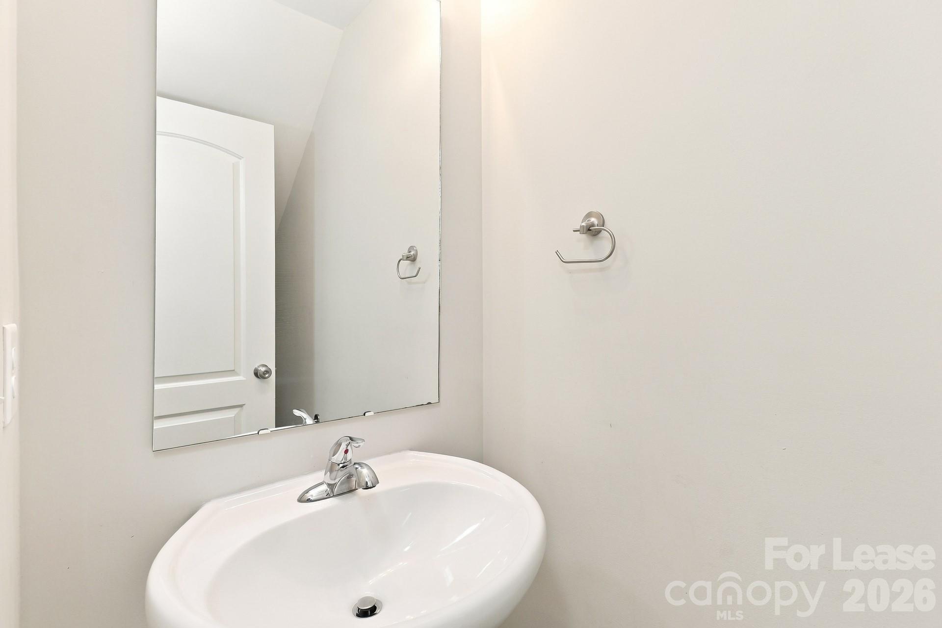 336 Corban Avenue Property Photo 6