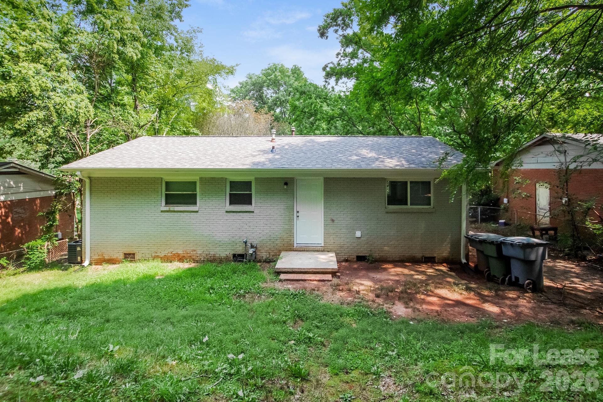 301 Edgegreen Drive Property Photo 7