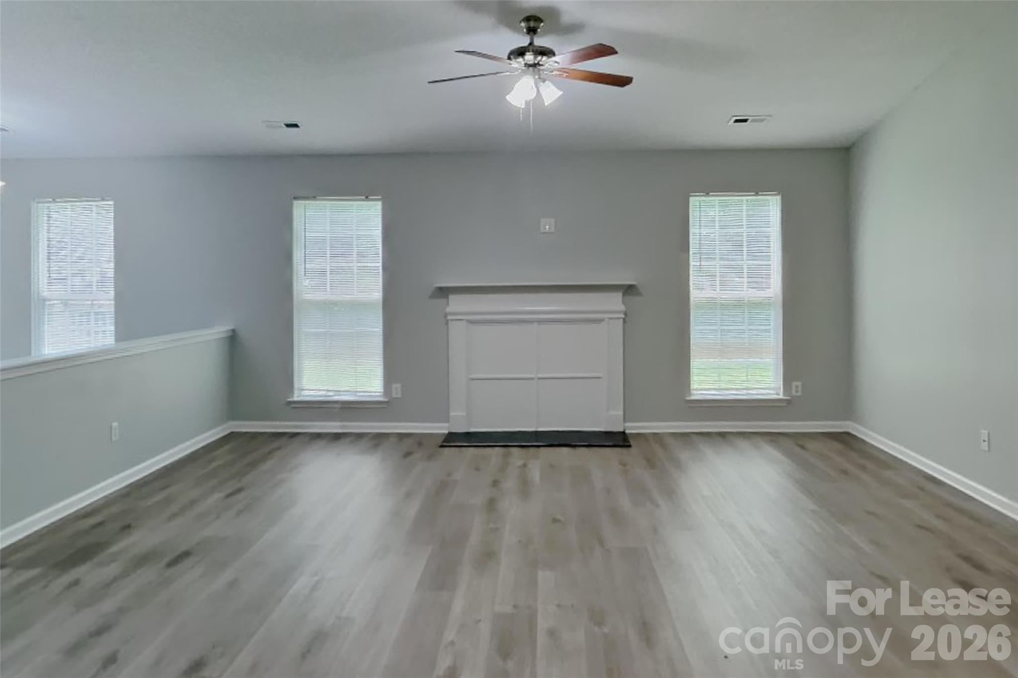 6902 Kentucky Derby Drive Property Photo 4