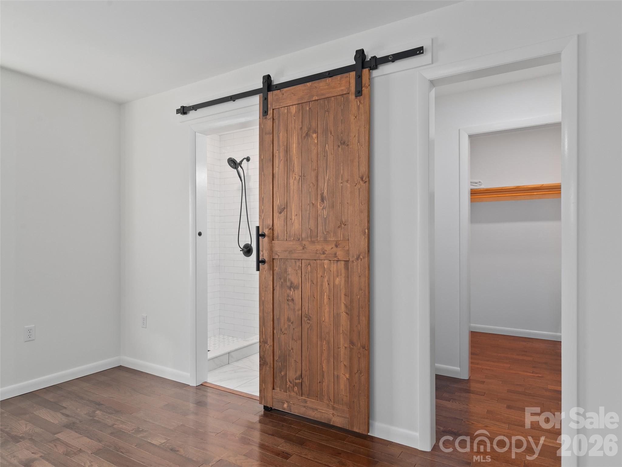 128 Cardinal Lane Property Photo 28