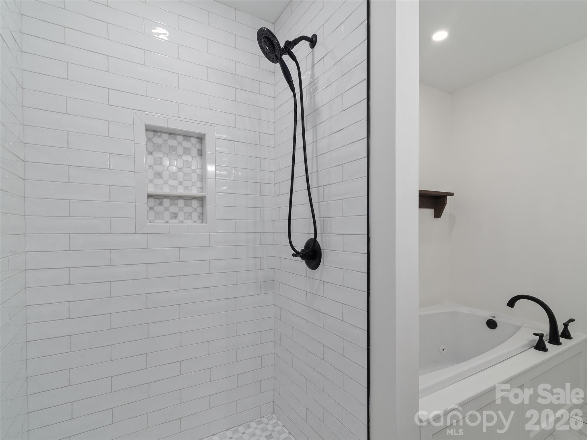 128 Cardinal Lane Property Photo 30