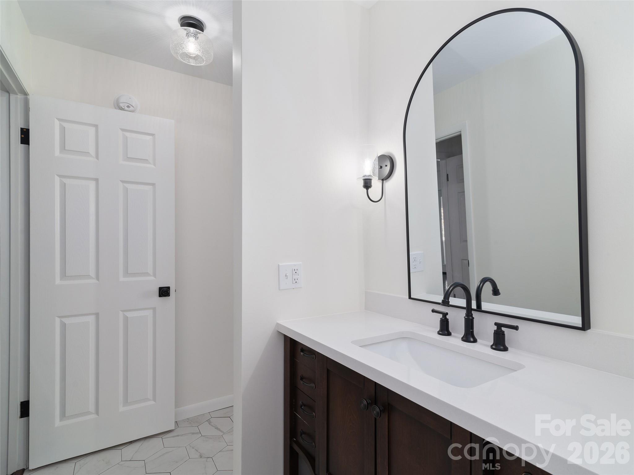 128 Cardinal Lane Property Photo 34