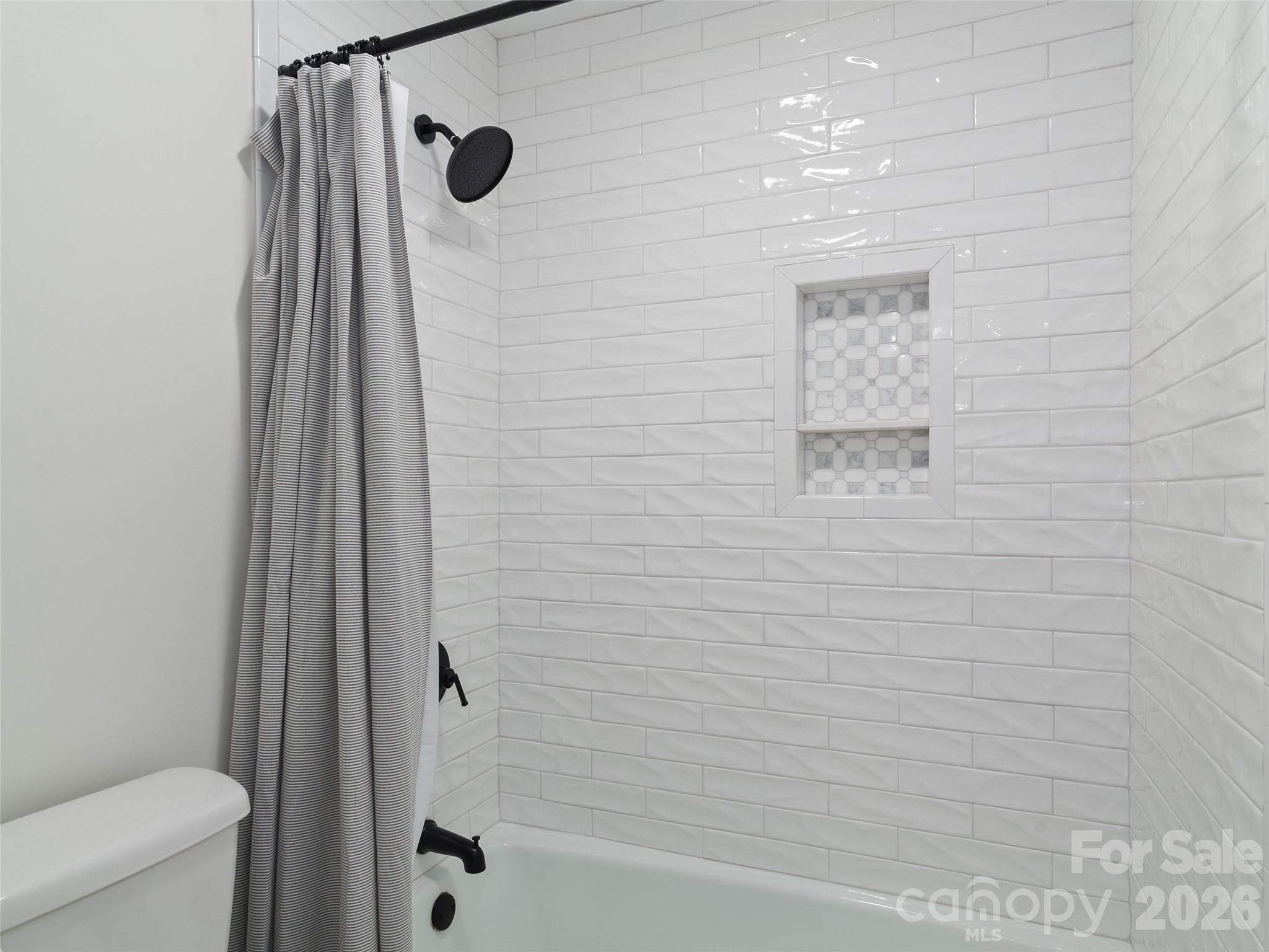 128 Cardinal Lane Property Photo 35