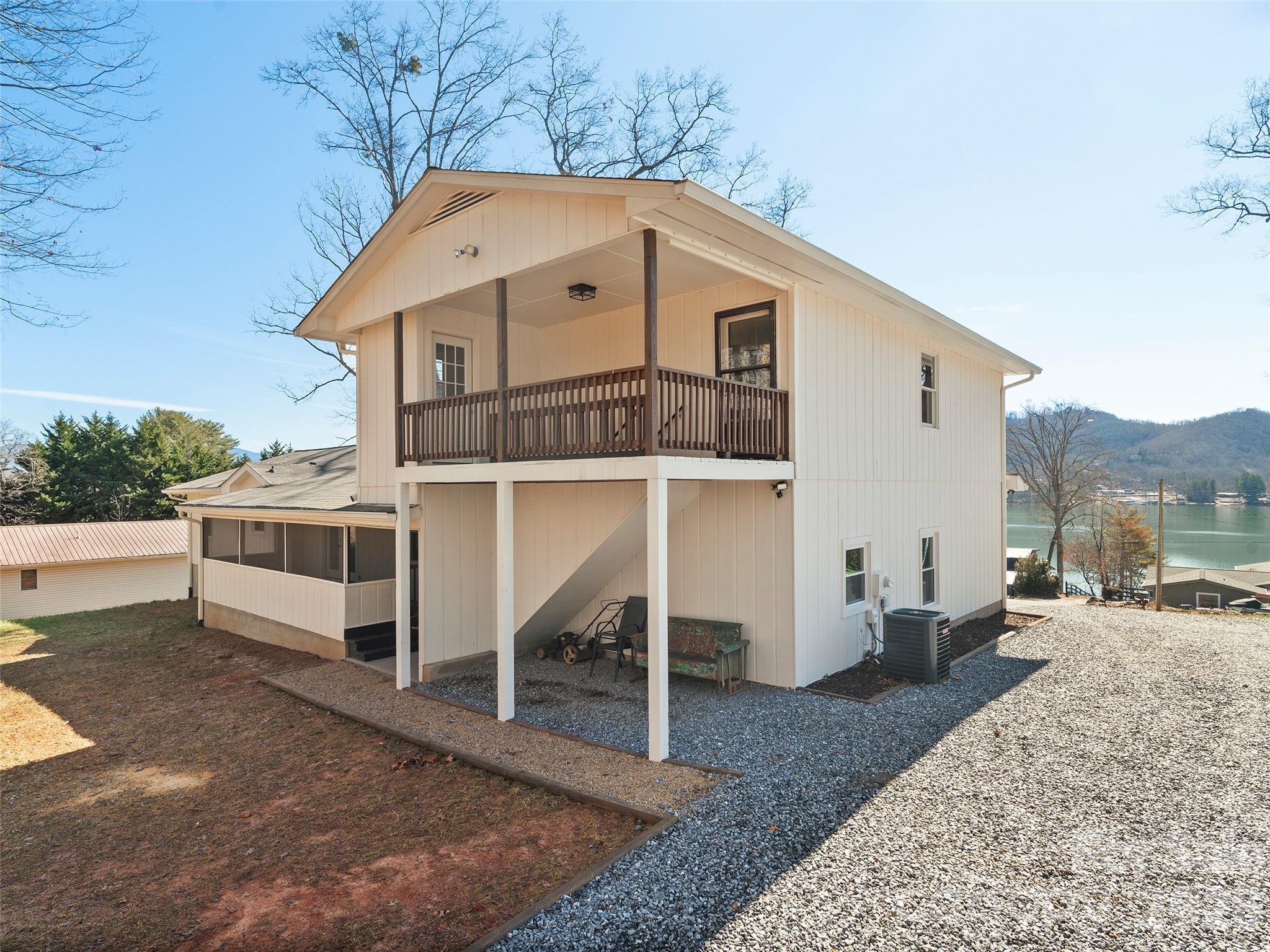 128 Cardinal Lane Property Photo 48
