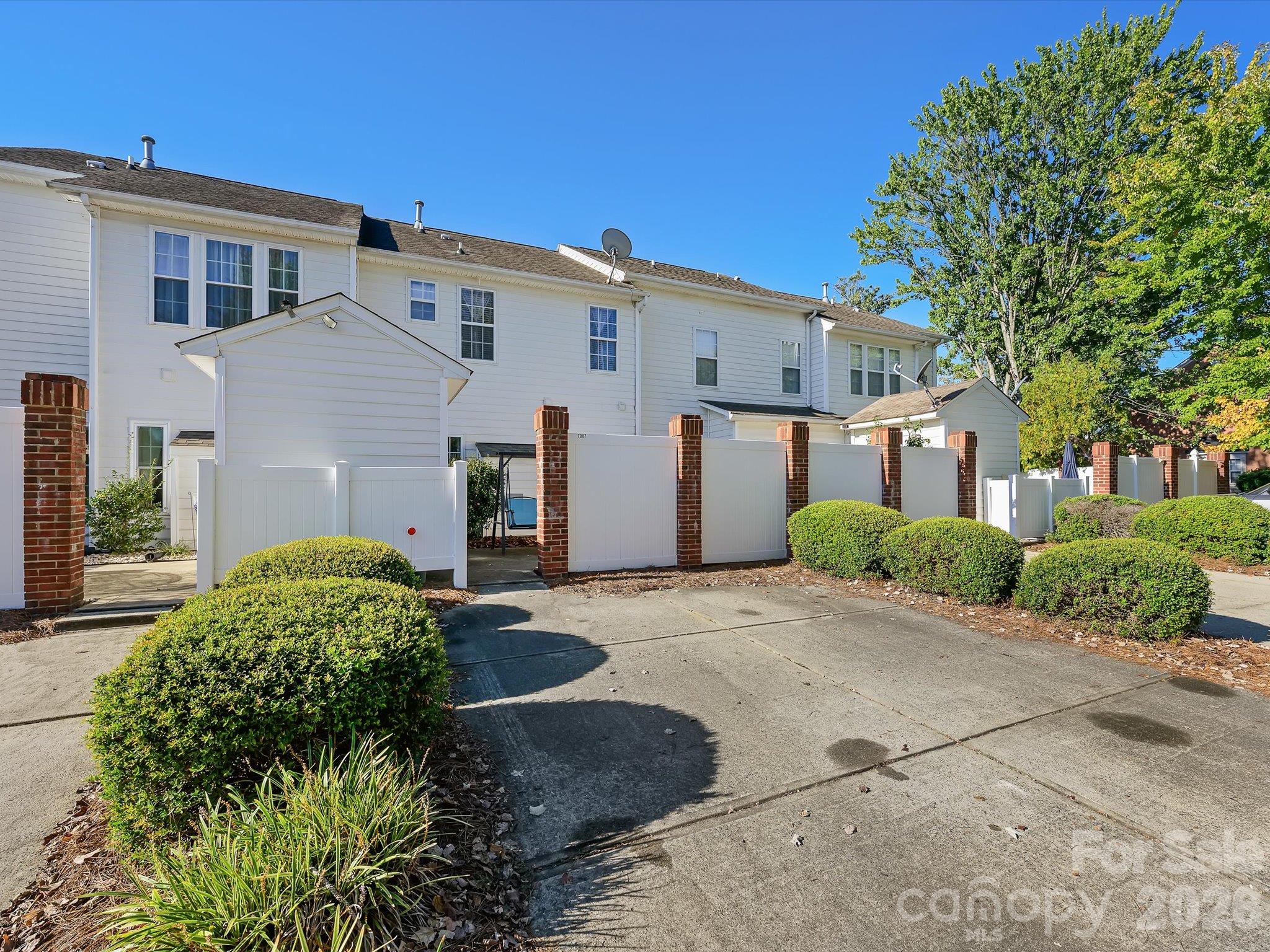 7007 Creft Circle Property Photo 27