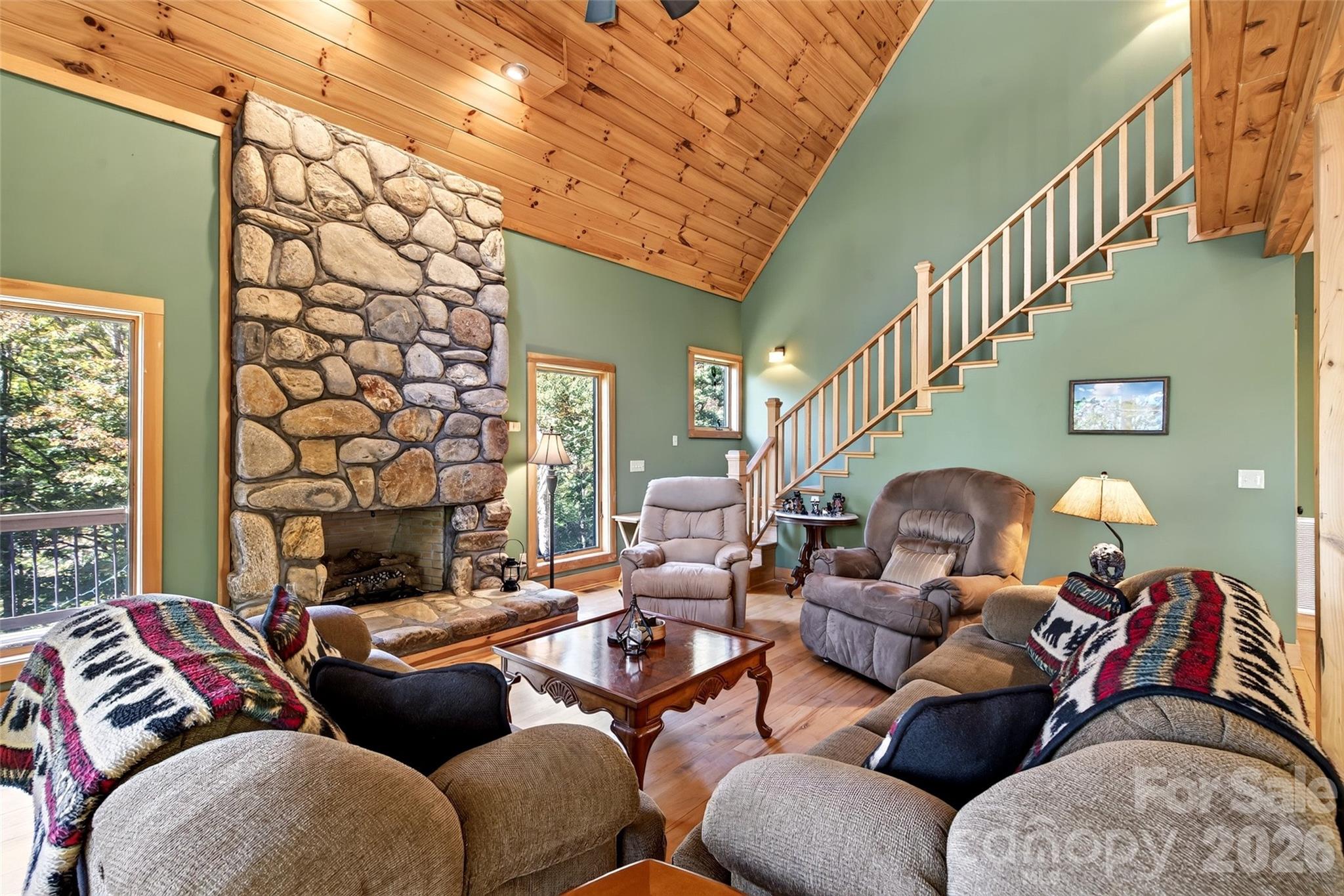 155 Mule Trail Drive Property Photo 7