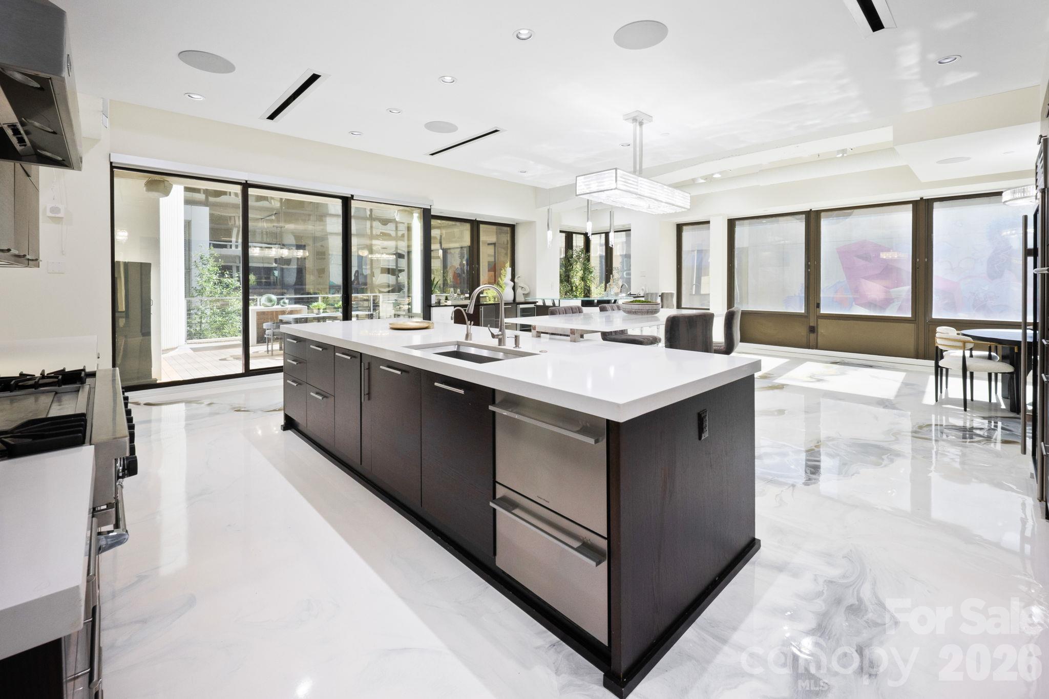 139 Tryon Street Property Photo 3