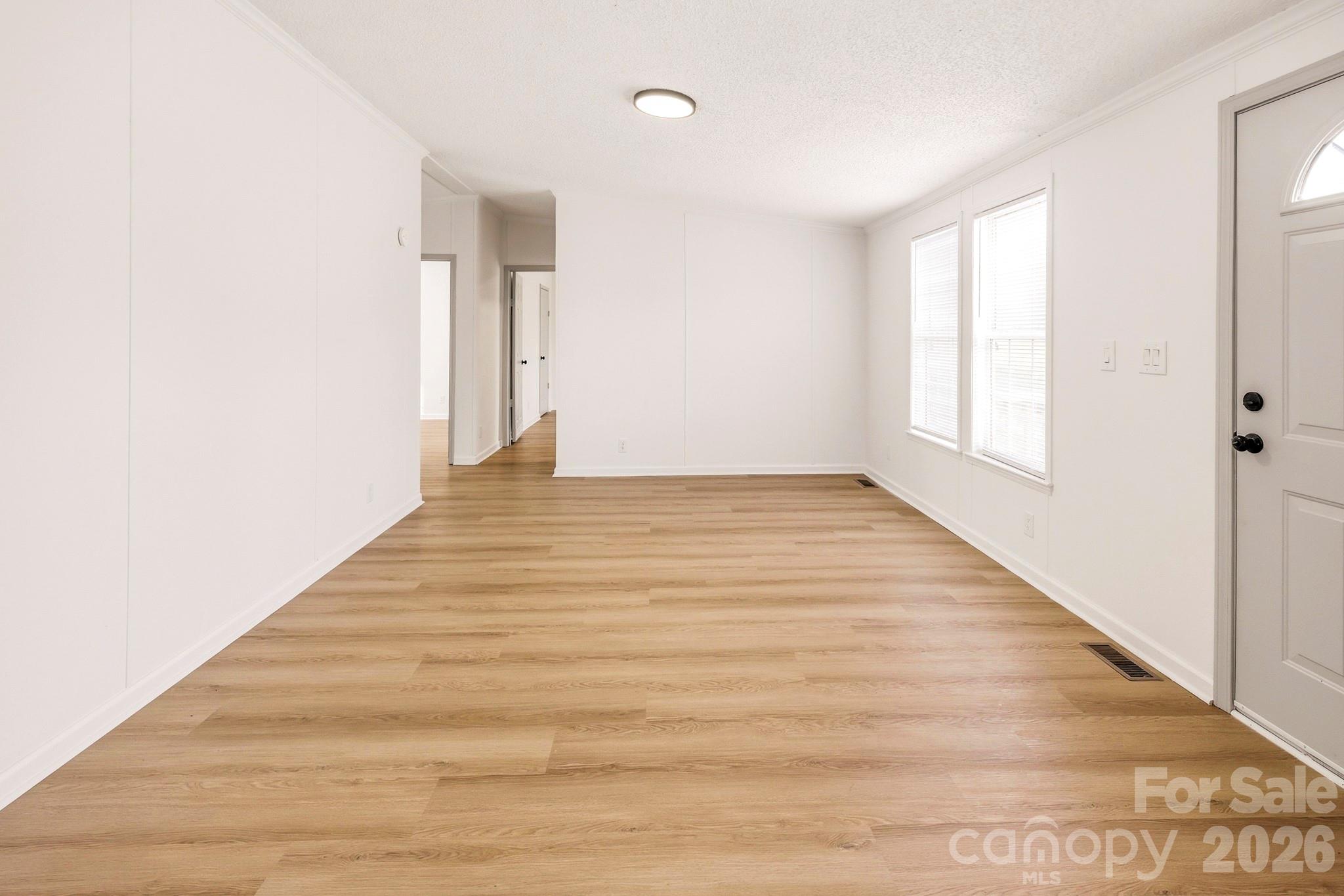 2909 Wood Road Property Photo 6