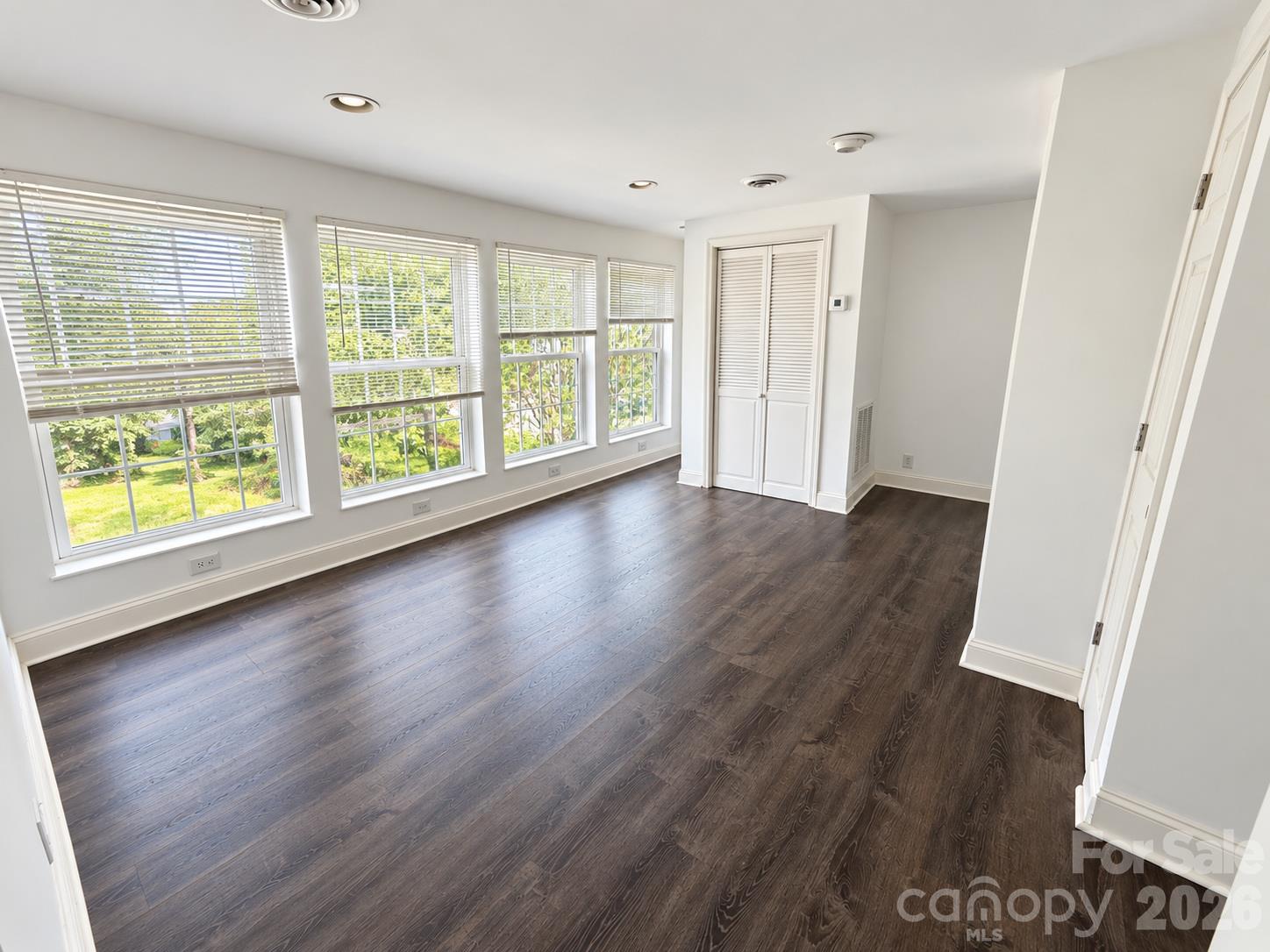309 17th Road Property Photo 13