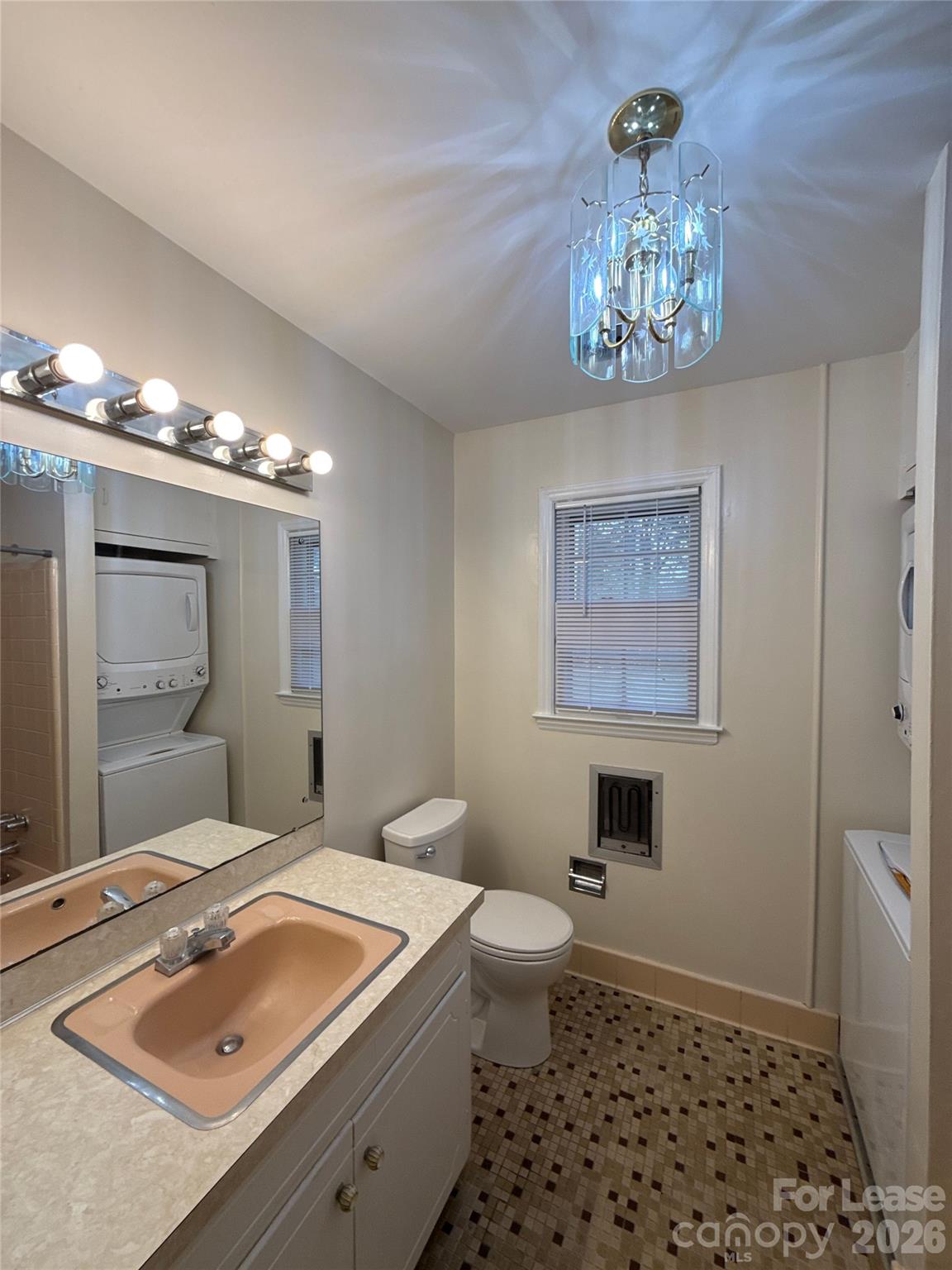 1024 Mt Kisco Drive Property Photo 13