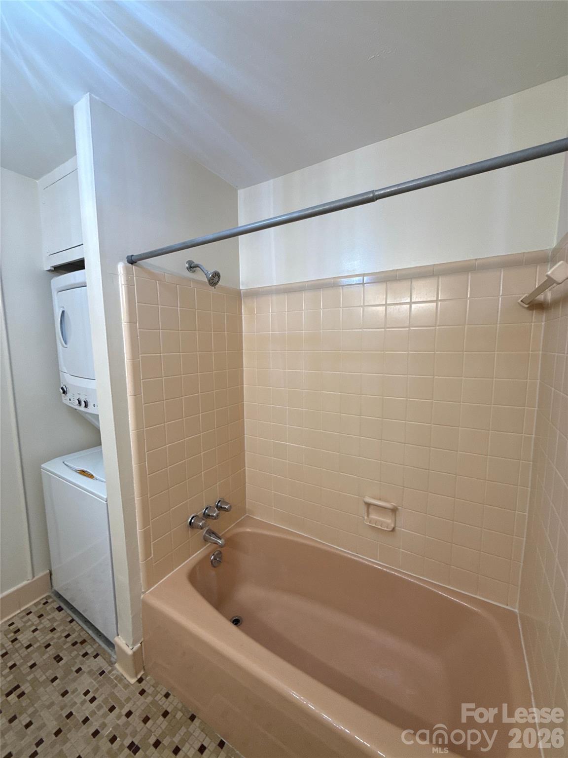 1024 Mt Kisco Drive Property Photo 15
