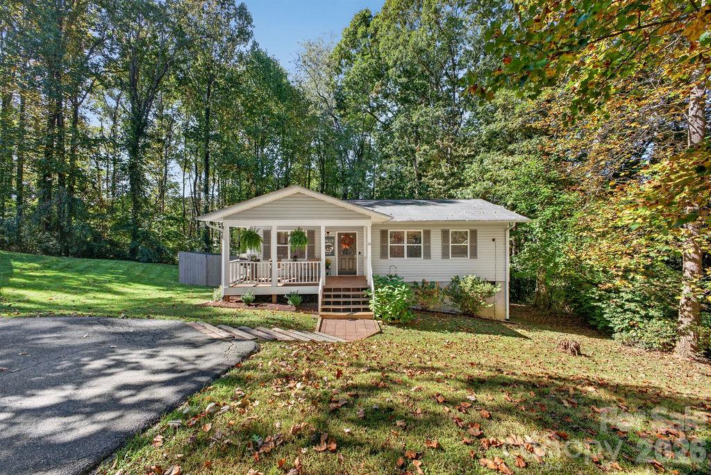 20 Mctindal Circle Property Photo 3