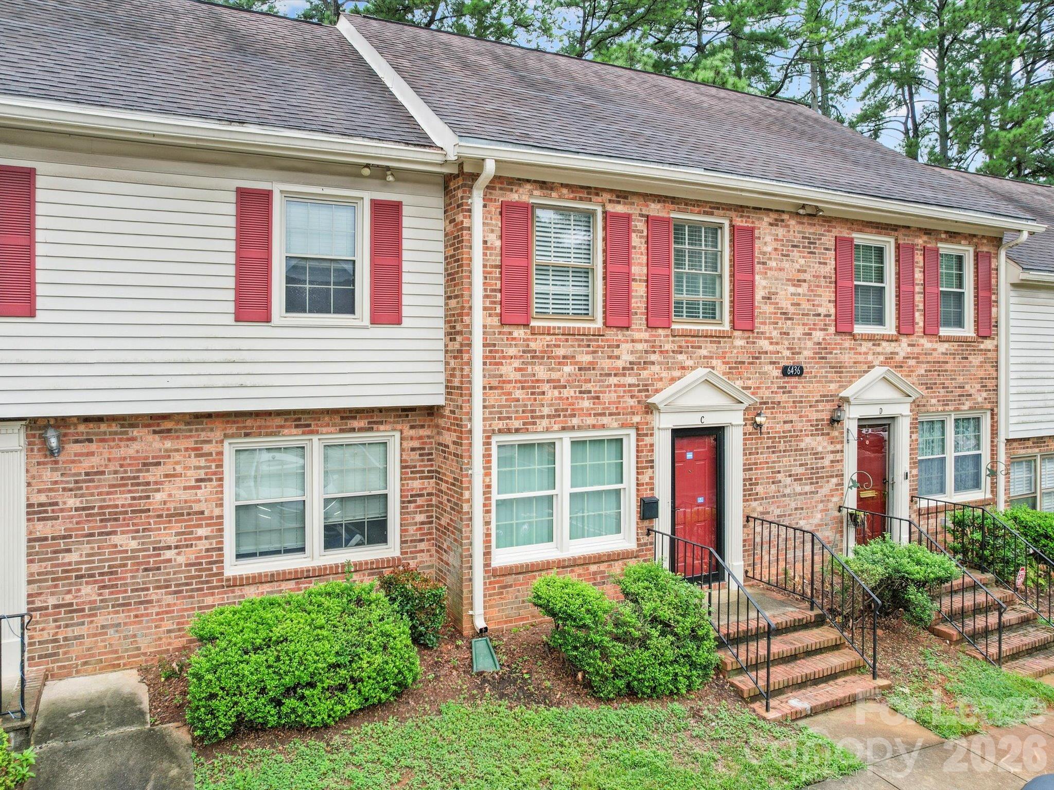 6436 Old Pineville Road C Property Photo 4