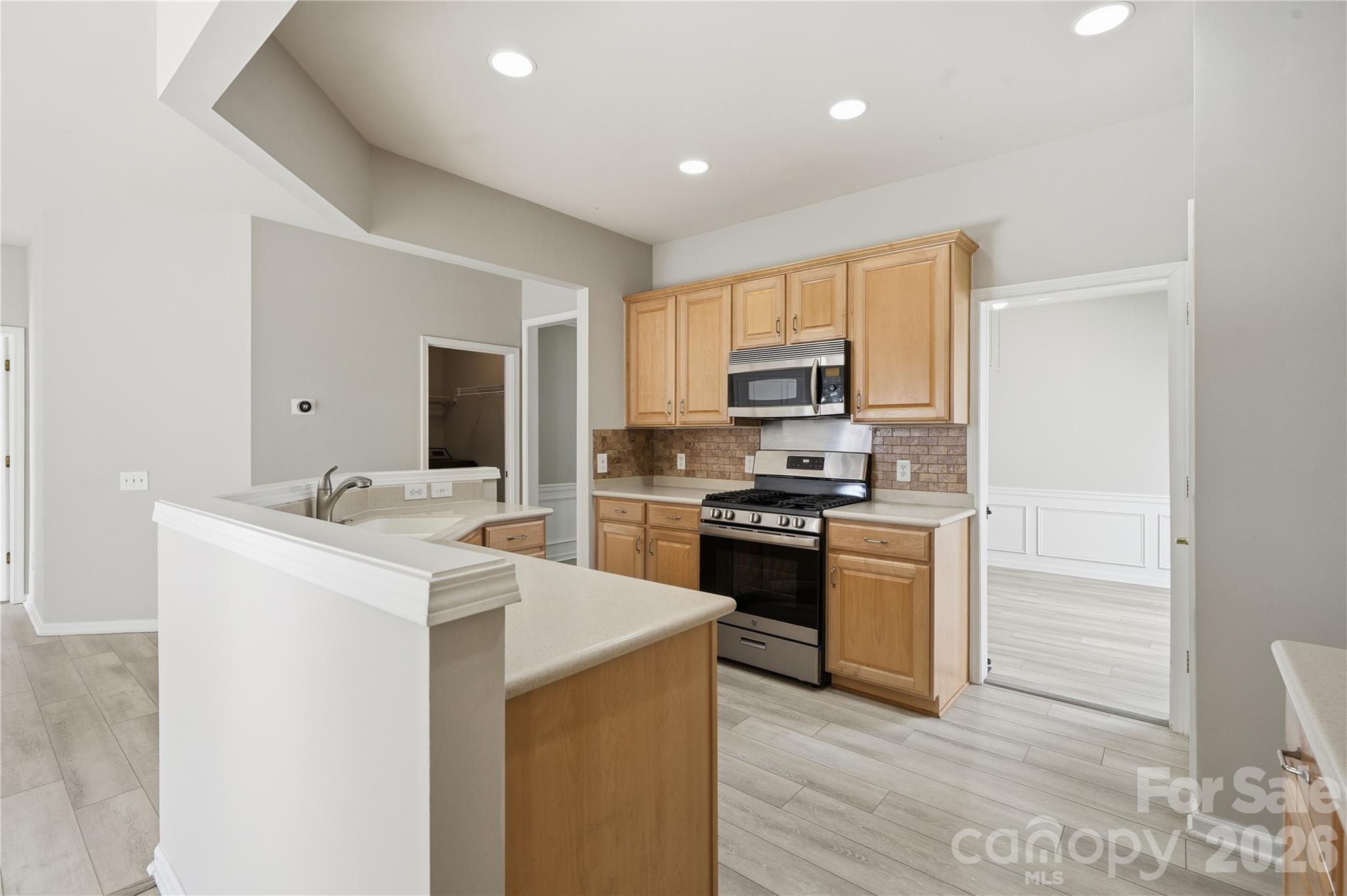12409 Bobhouse Drive Property Photo 6