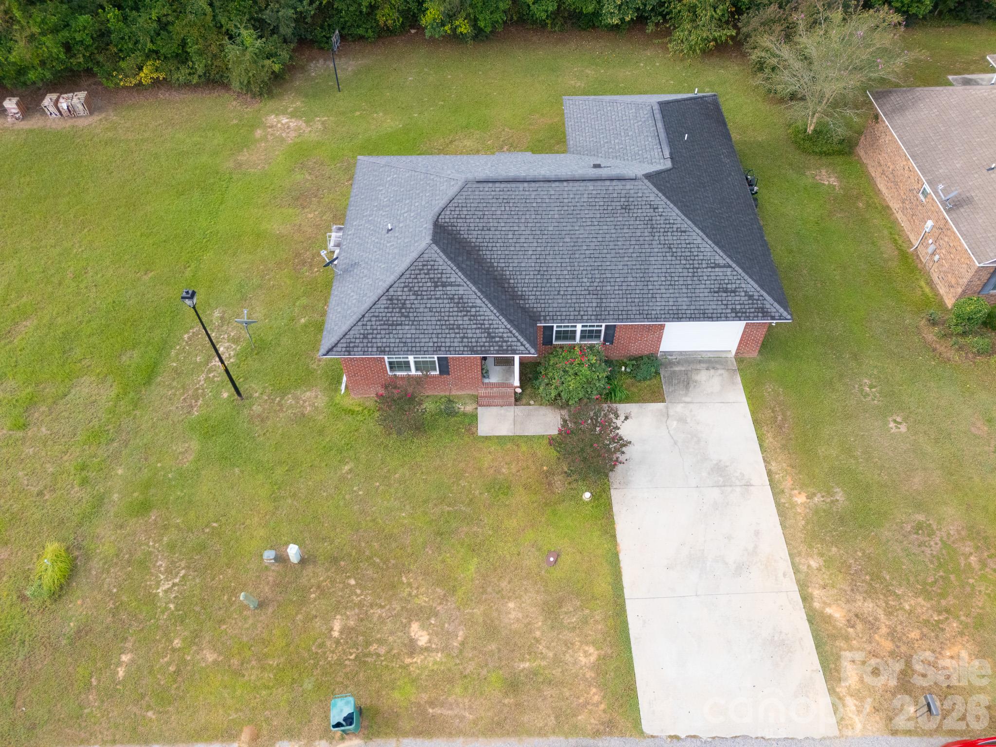 214 Andrew Drive 34 Property Photo 4