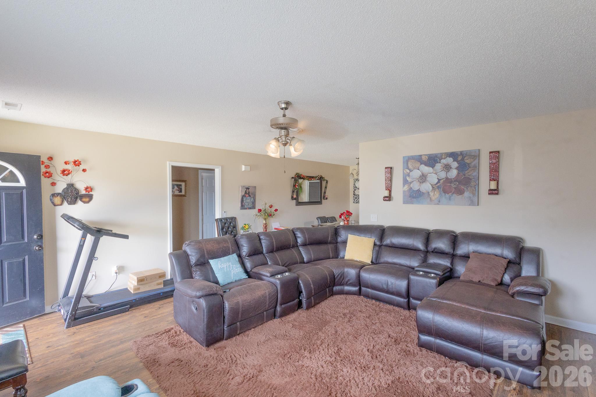 214 Andrew Drive 34 Property Photo 7