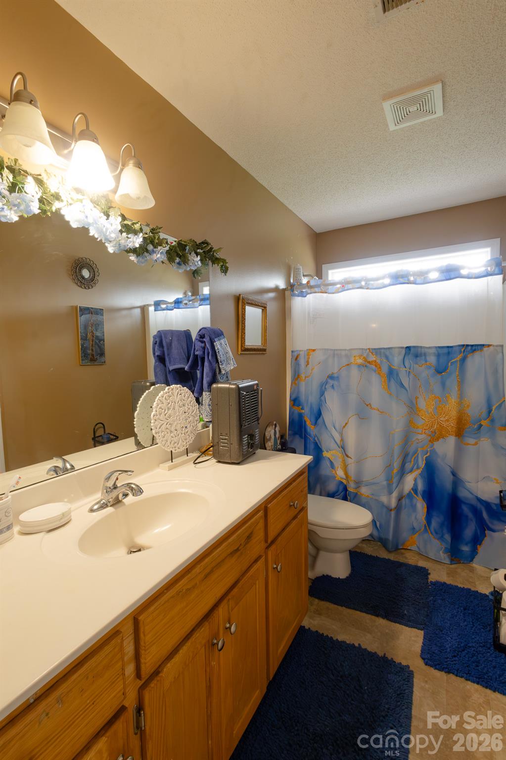 214 Andrew Drive 34 Property Photo 24