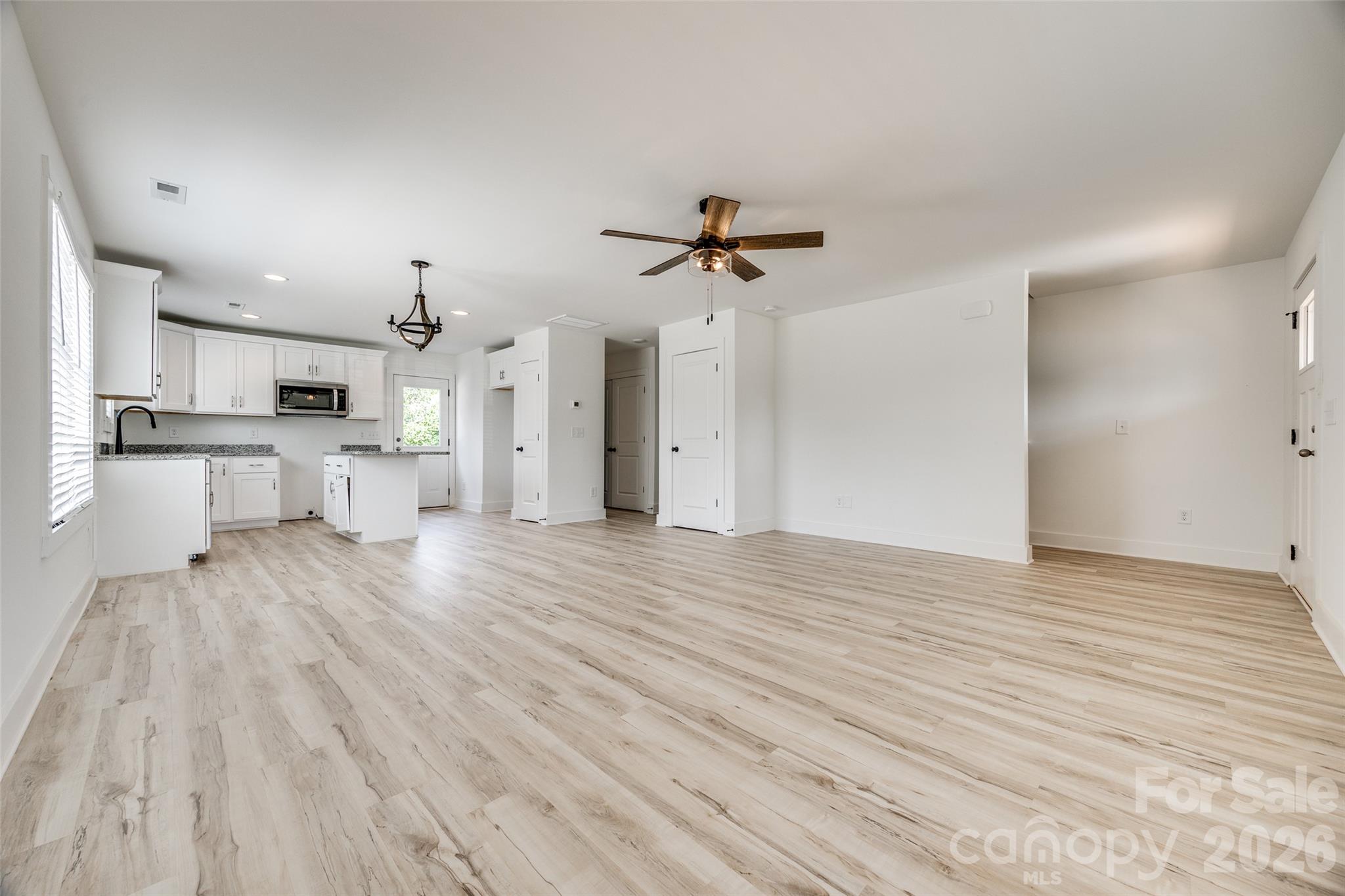 2336 West Boulevard Property Photo 5