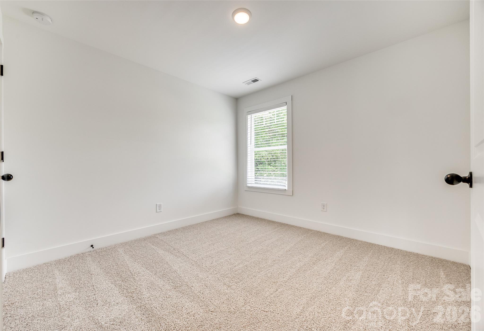 2336 West Boulevard Property Photo 9