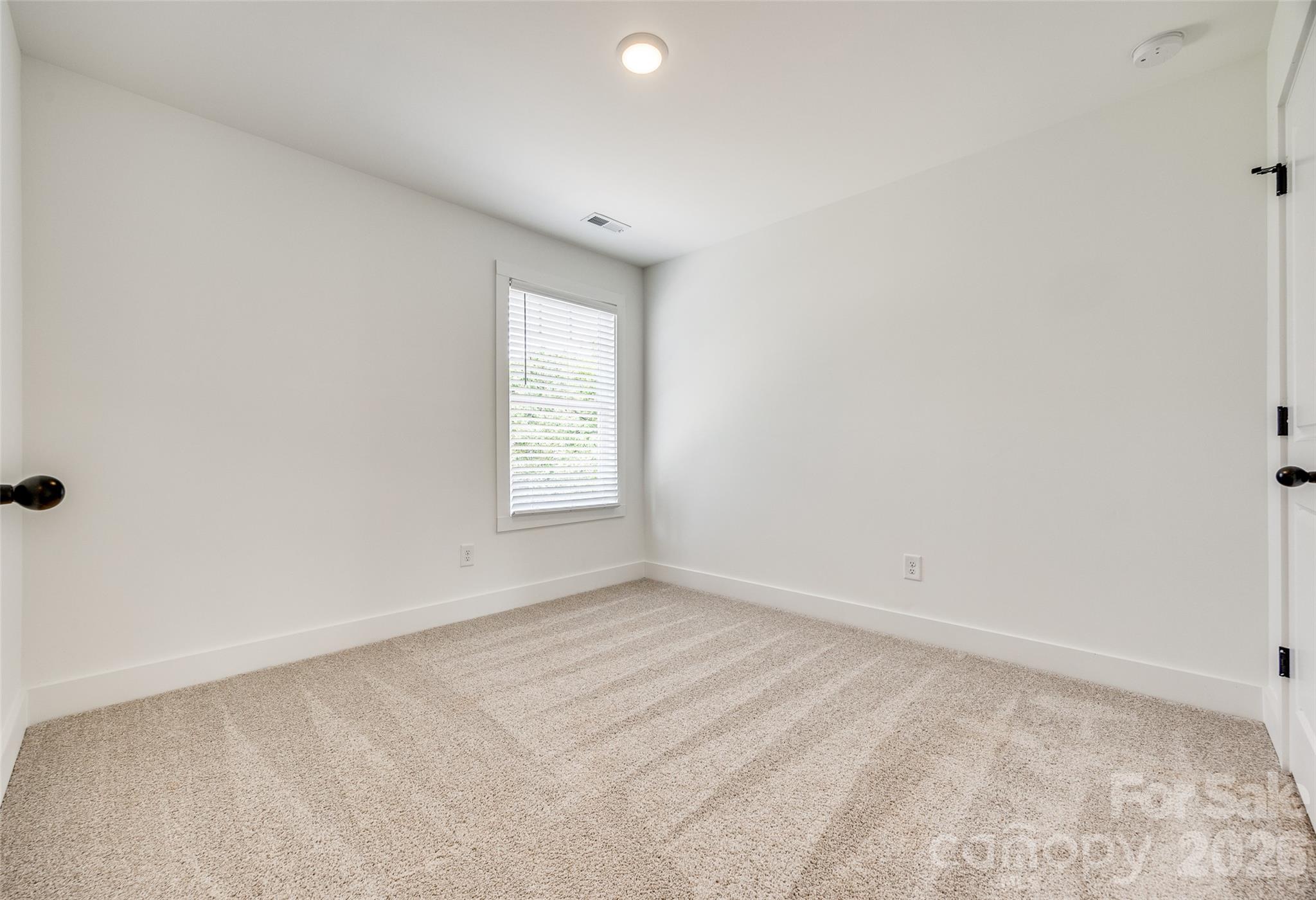 2336 West Boulevard Property Photo 10