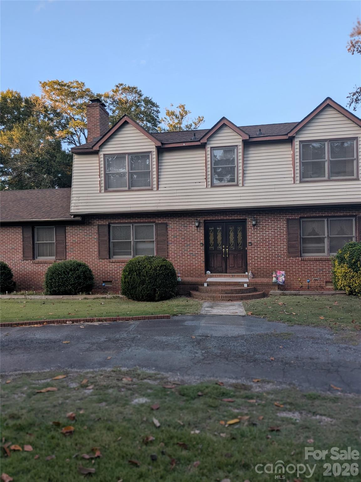 1379 Oakdale Road Property Photo 1