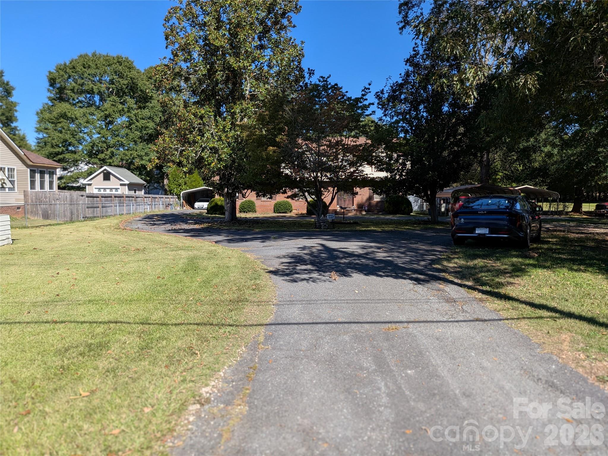 1379 Oakdale Road Property Photo 2
