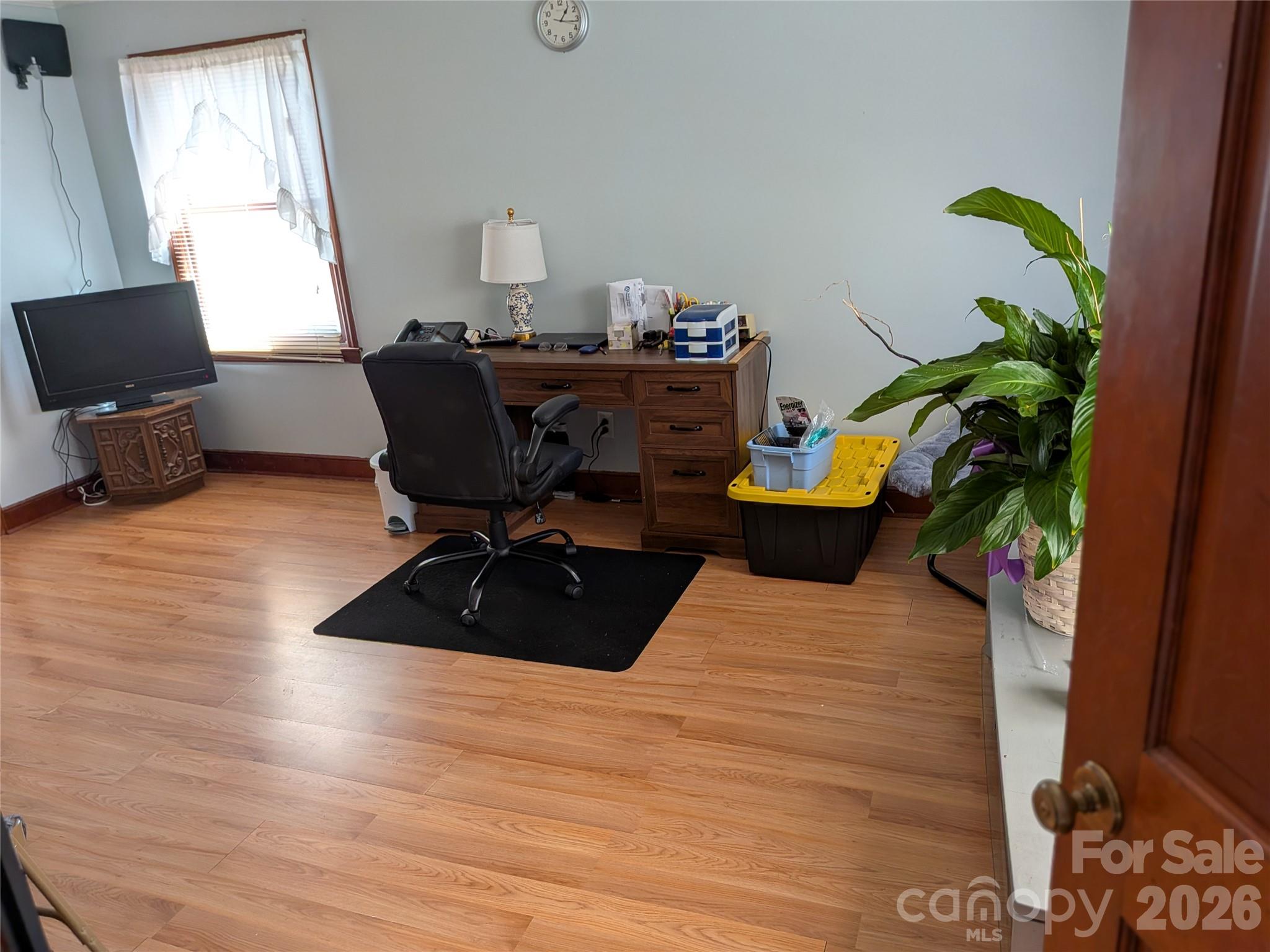 1379 Oakdale Road Property Photo 3