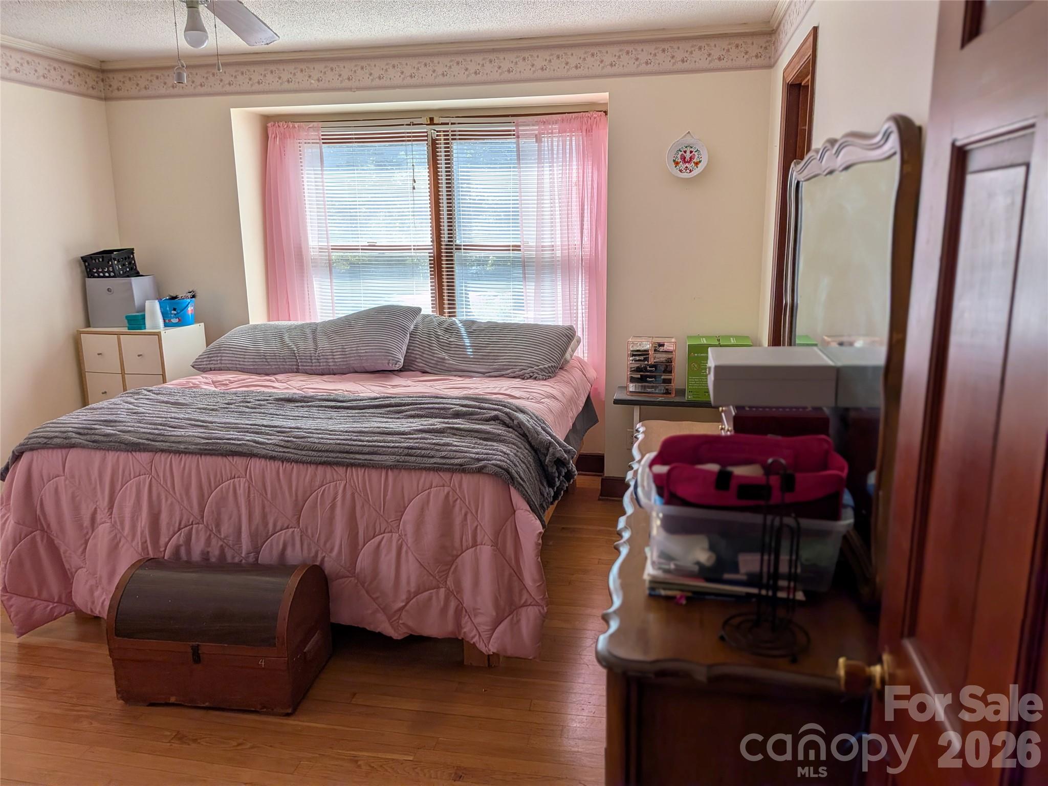 1379 Oakdale Road Property Photo 9