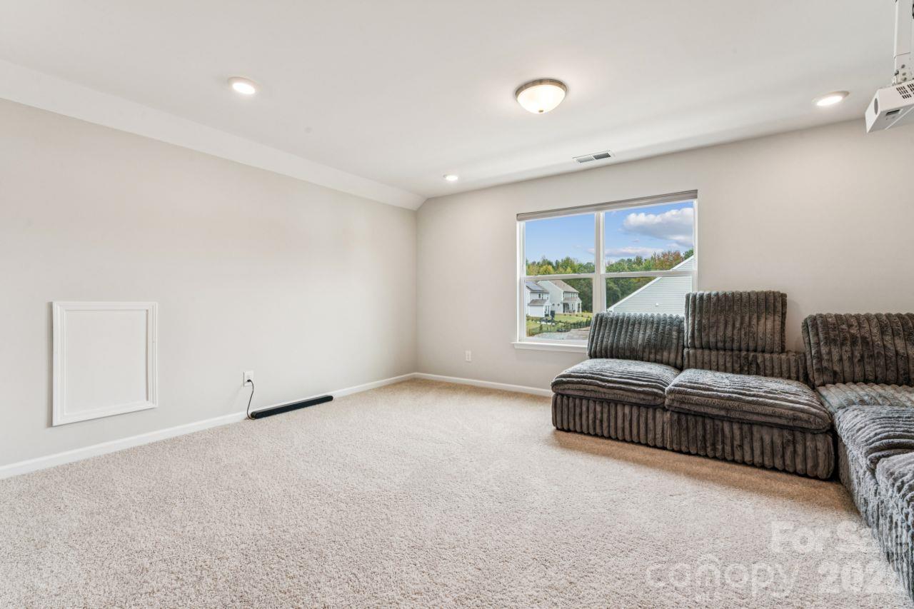 8704 Frank Grier Road Property Photo 15