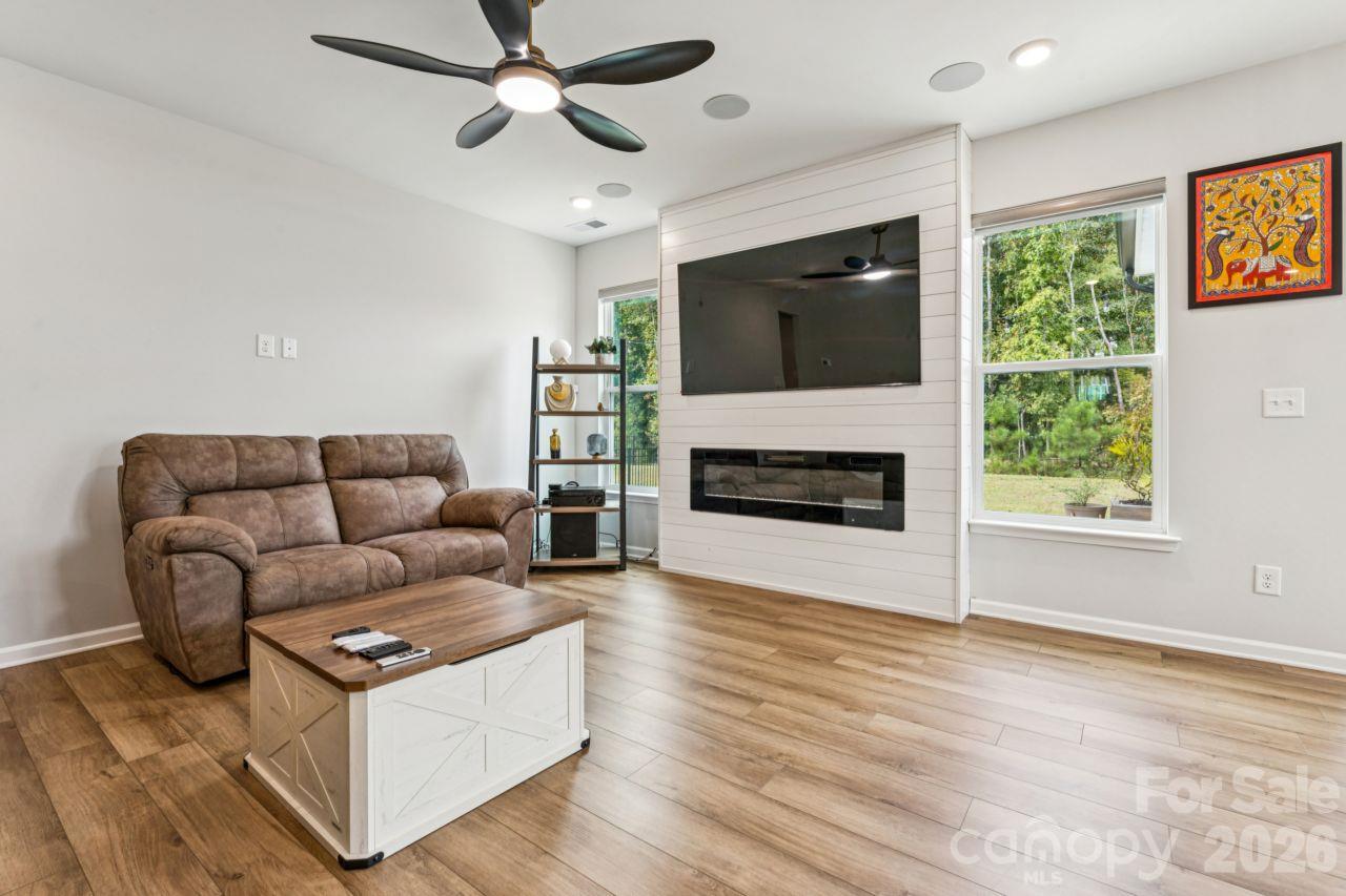 8704 Frank Grier Road Property Photo 23