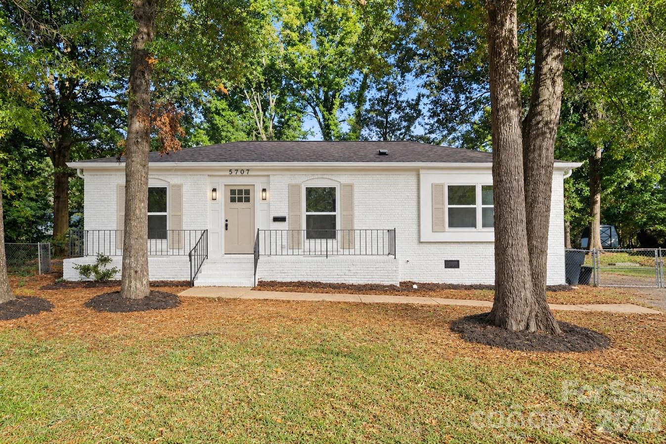 5707 Kallam Court Property Photo 1