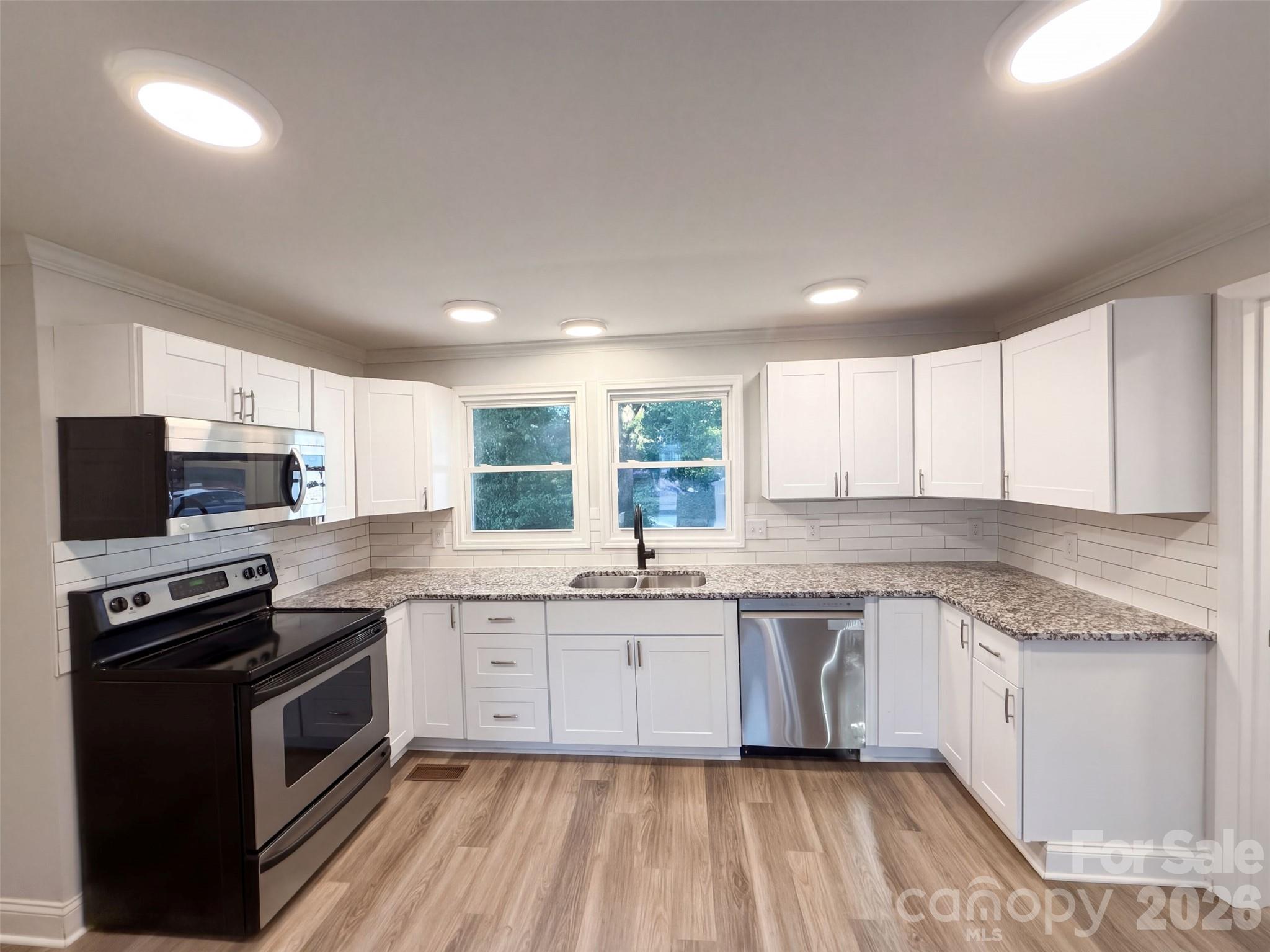 308 Spring Garden Avenue Property Photo 2