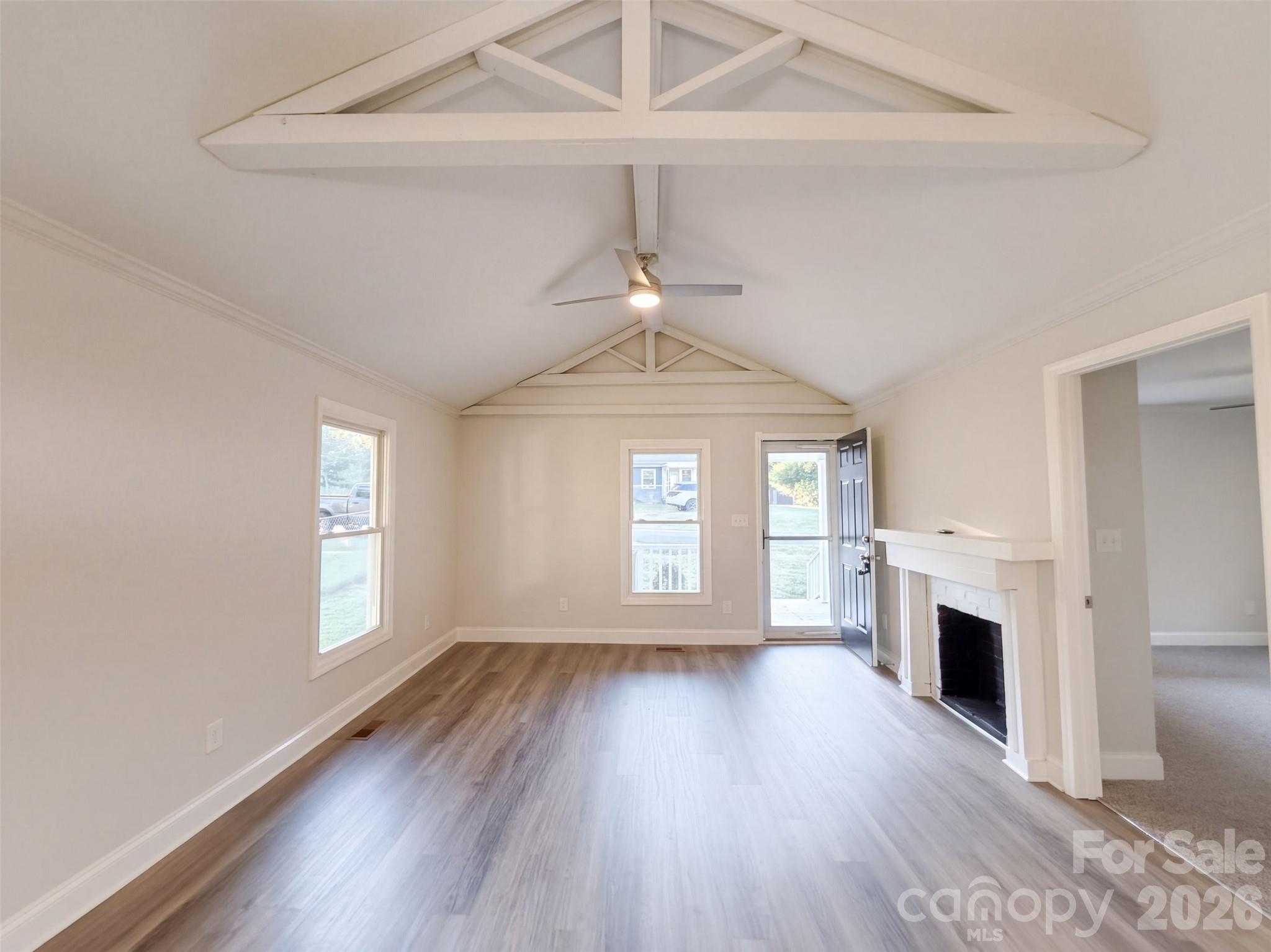 308 Spring Garden Avenue Property Photo 3