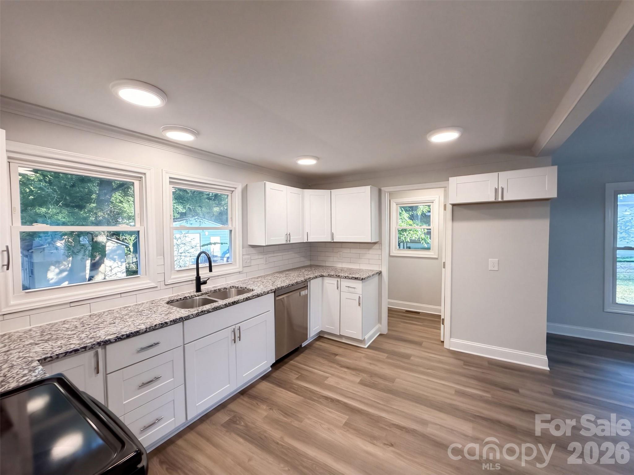 308 Spring Garden Avenue Property Photo 7